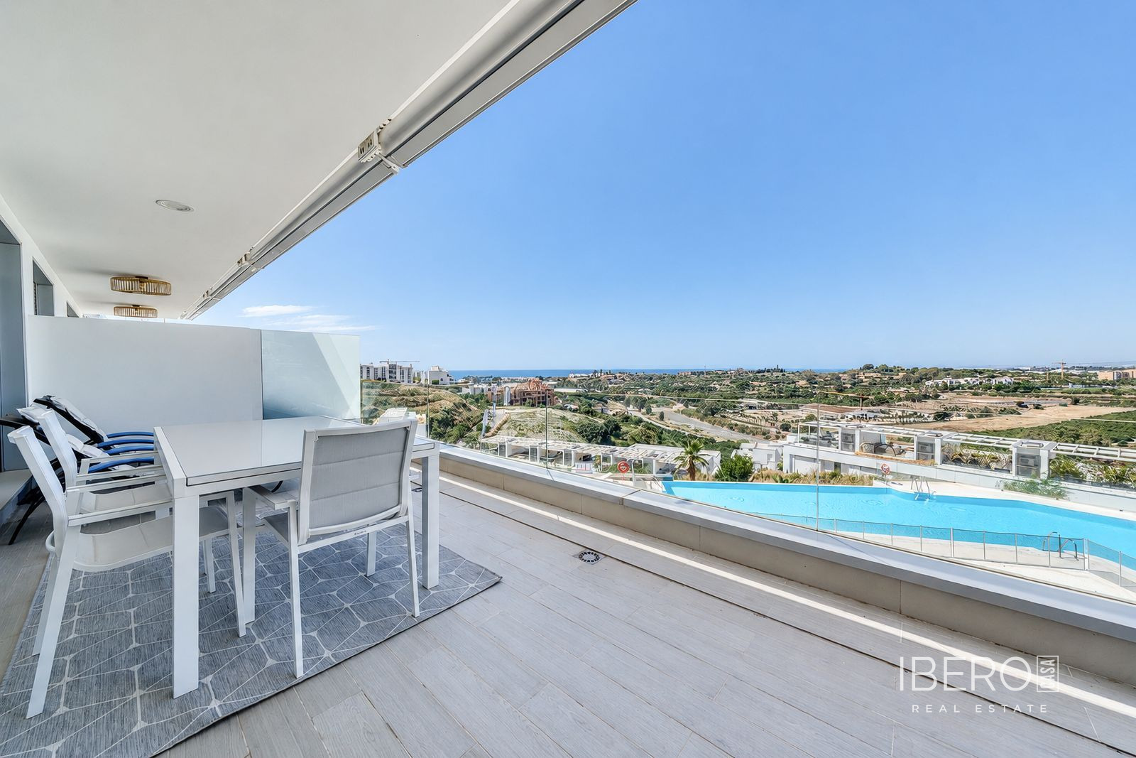 Apartmán se 3 ložnicemi a výhledem na moře, Estepona