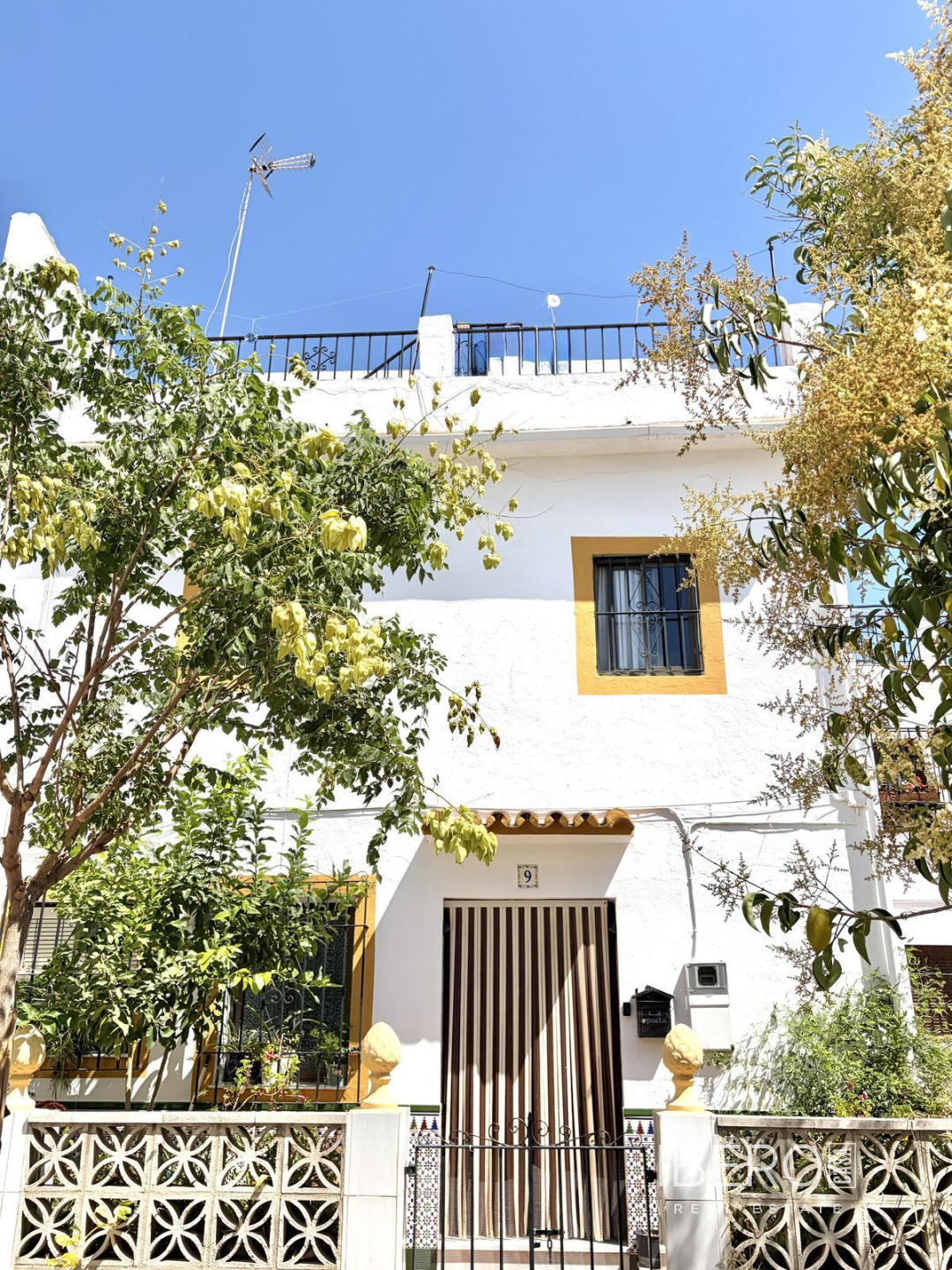 Dům se 7 ložnicemi kousek od mariny, Marbella
