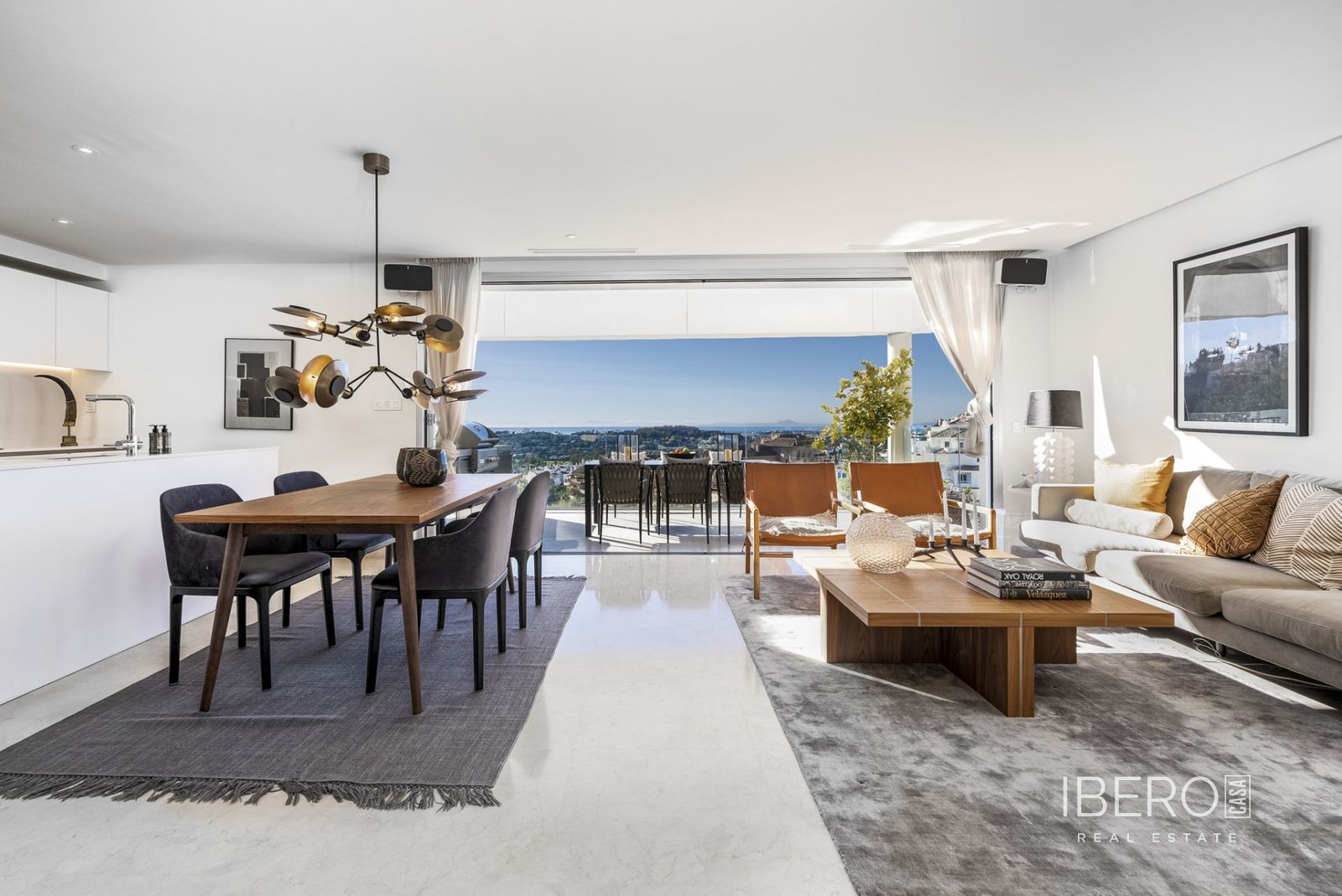 Nový apartmán se 3 ložnicemi a výhledem na moře, Nueva Andalucía