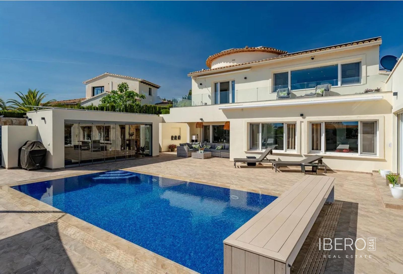 Dům se 4 ložnicemi, Moraira