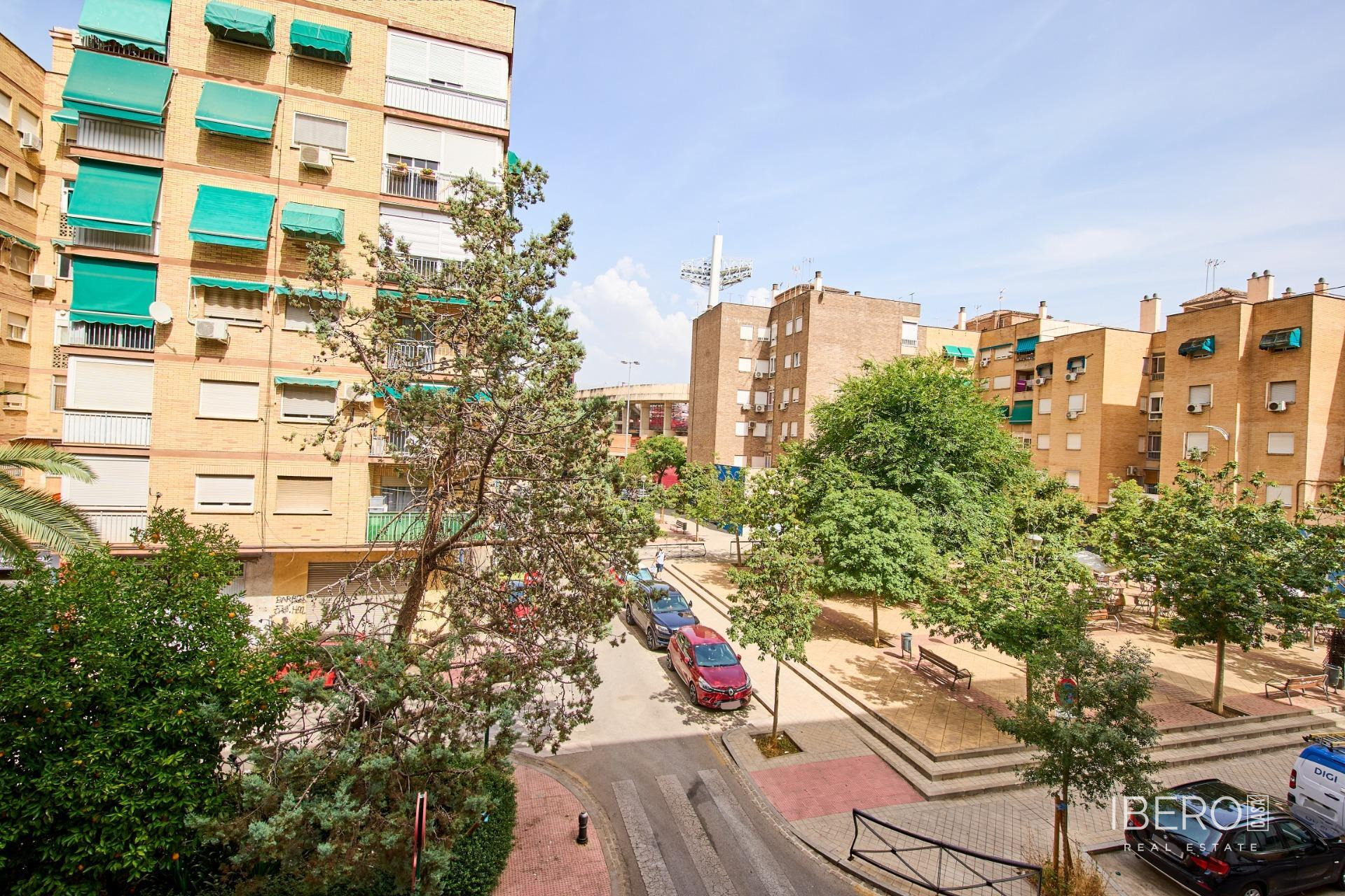 Apartamento de 3 dormitorios, Granada