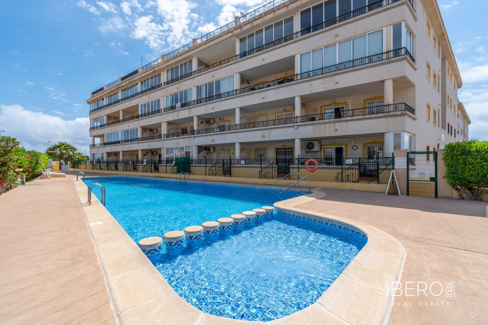 Zrekonstruovaný apartmán se 2 ložnicemi kousek od moře, Playa Flamenca