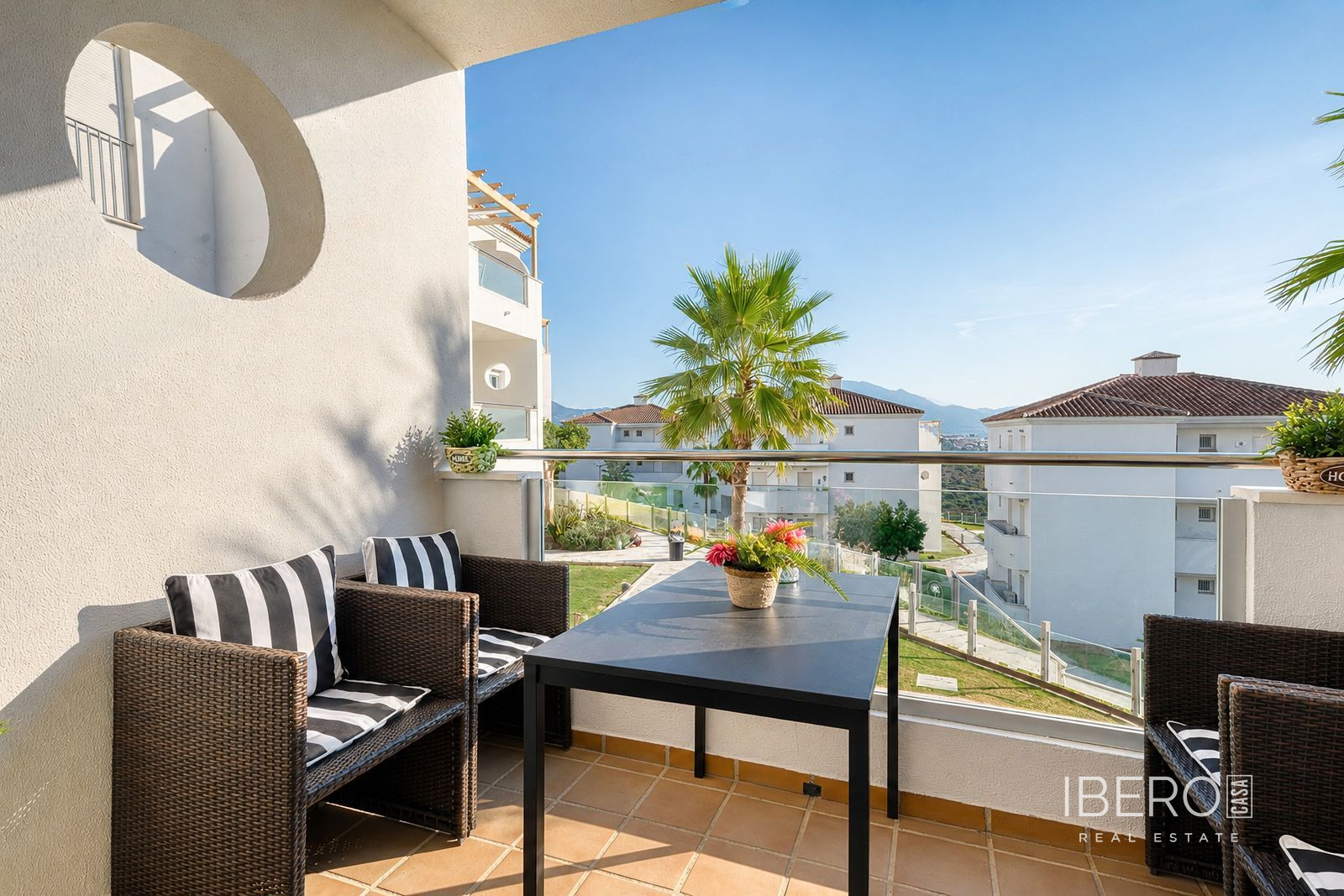 Apartamento de 3 dormitorios con vistas al mar, La Duquesa