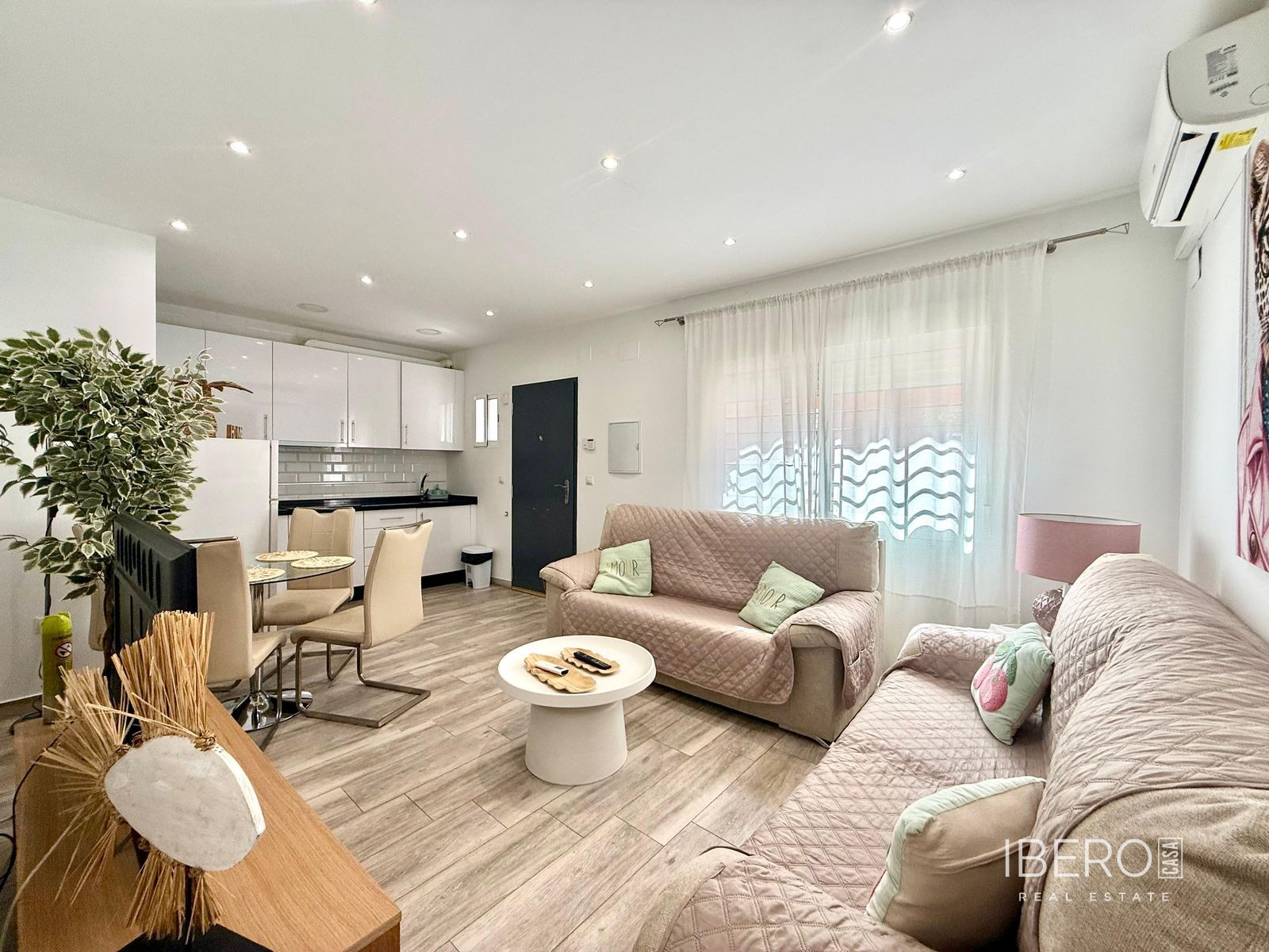 Zrekonstruovaný apartmán se 2 ložnicemi kousek od mariny, Fuengirola