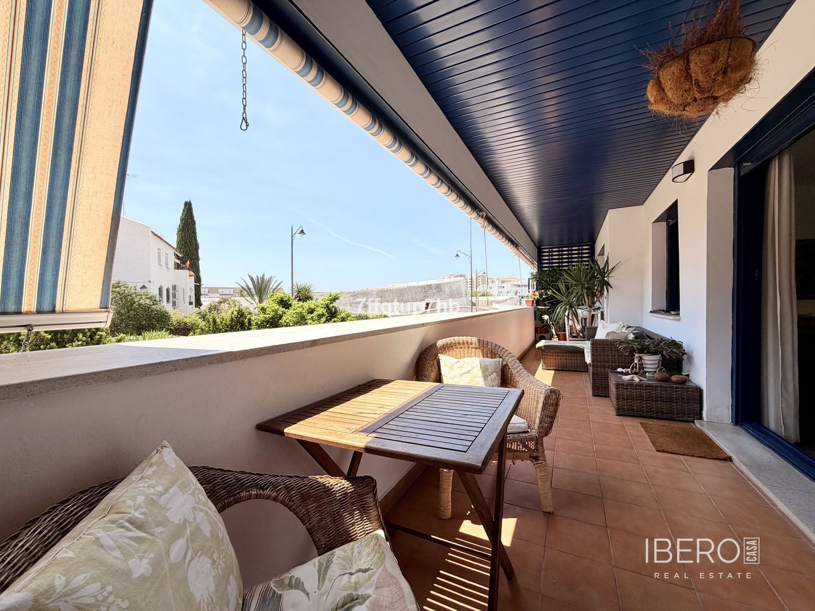 Renovated 3-bedroom apartment near the marina, Estepona