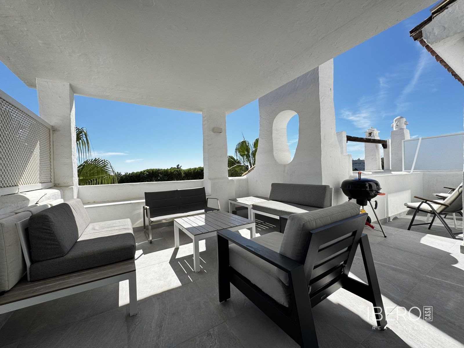 Apartmán se 4 ložnicemi a výhledem na moře, Puerto Banús
