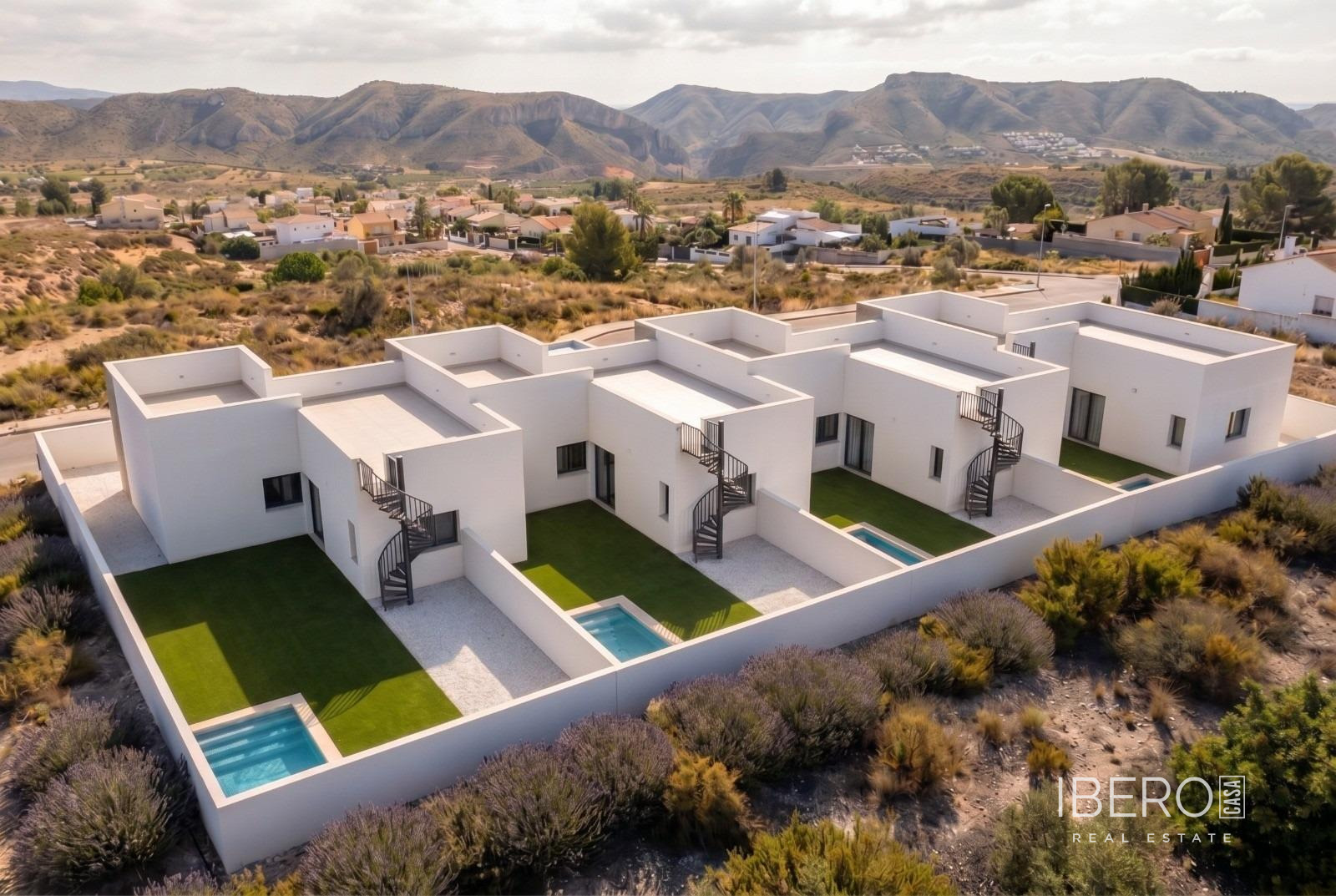 Rozestavěný dům 60 m² se střešní terasou, Mazarron