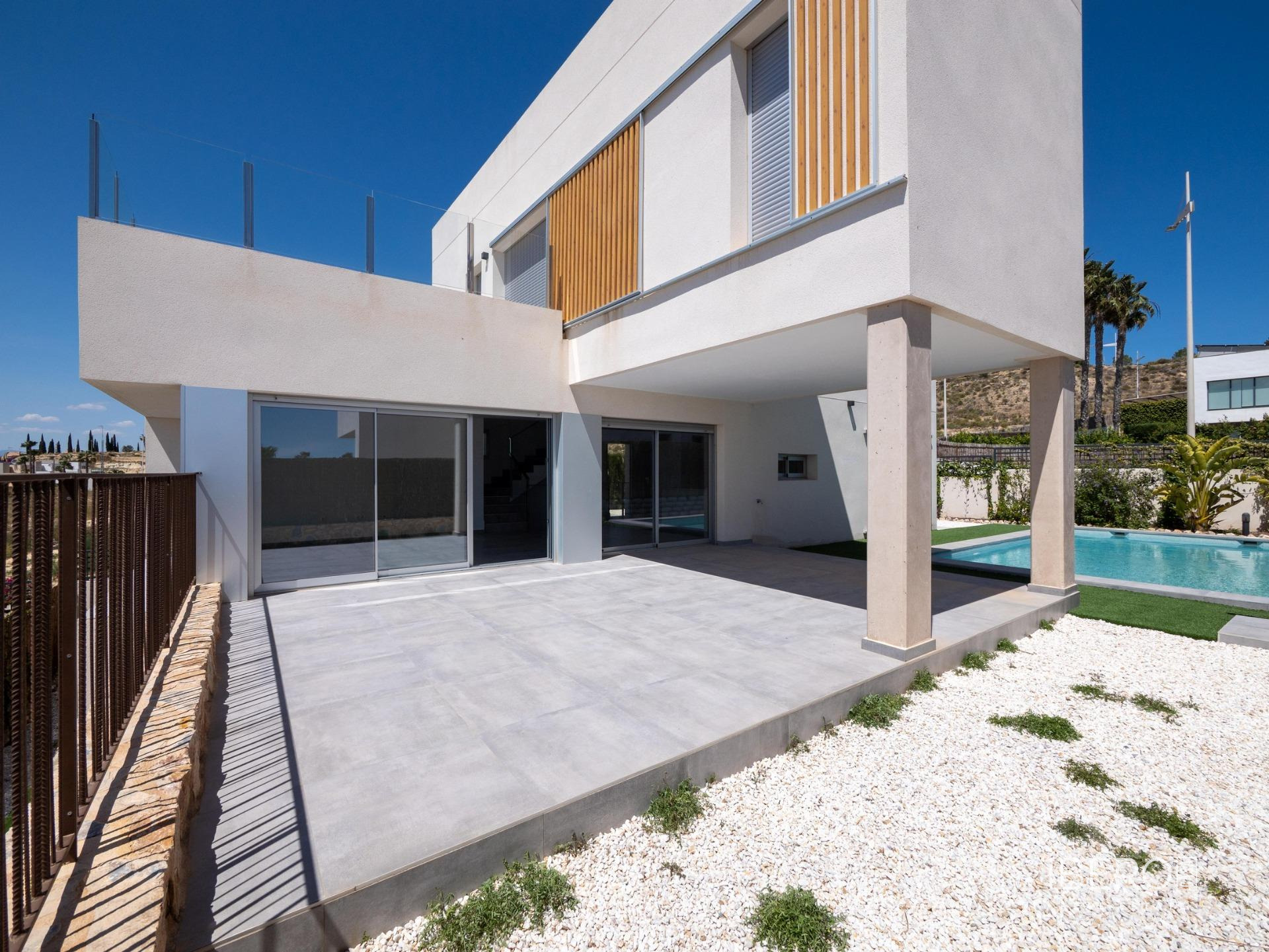 Nový dům 130 m² kousek od golfu, Algorfa