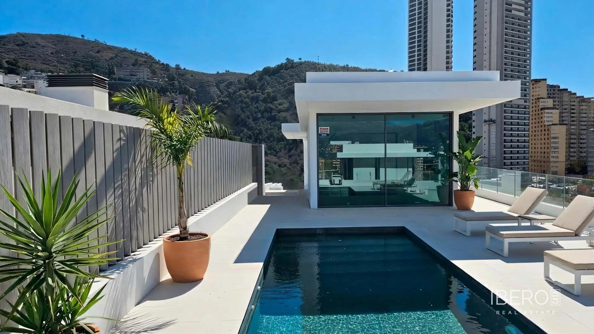 Rozestavěný dům 118 m² kousek od moře, Benidorm