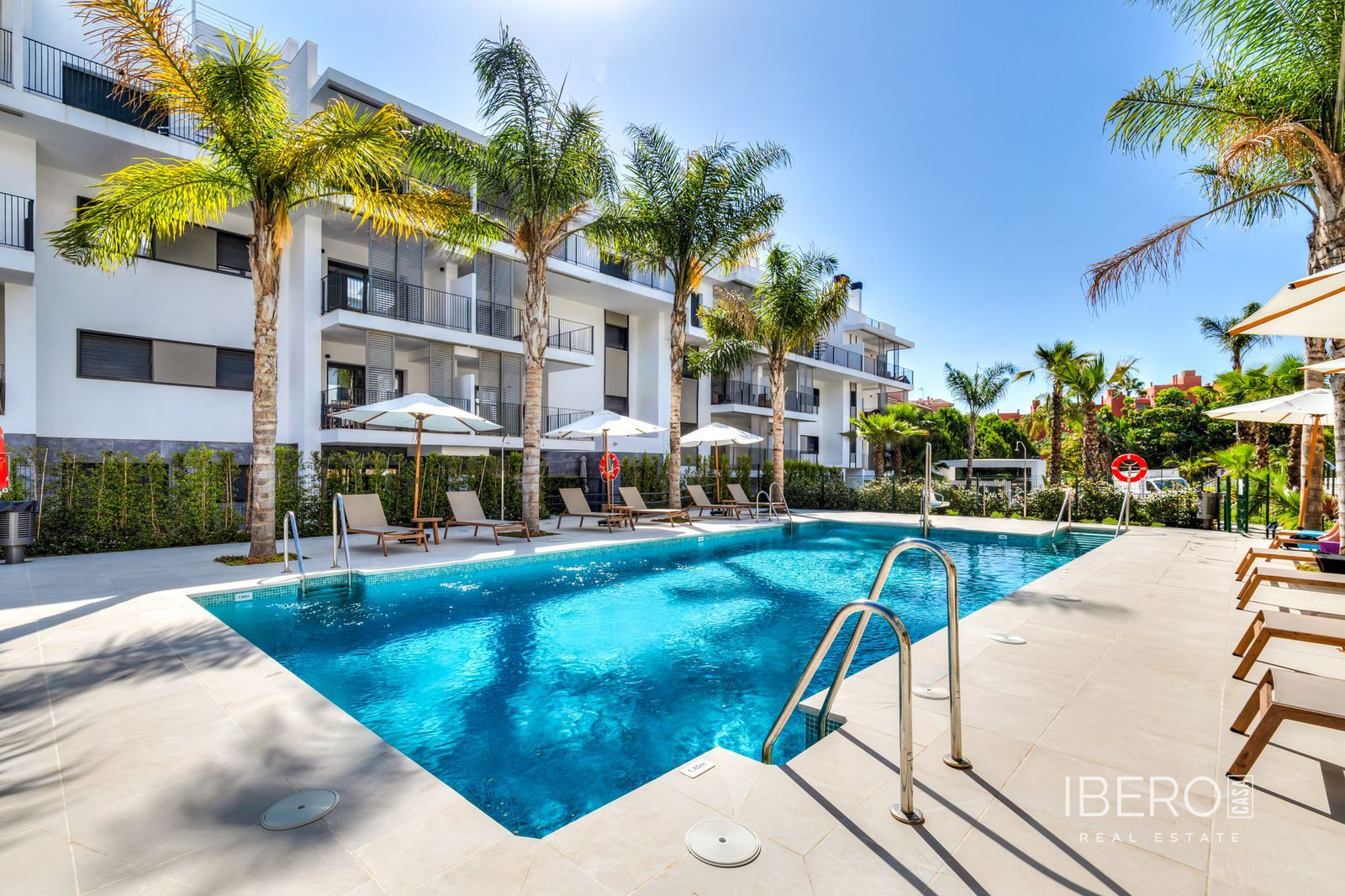 Nový apartmán se 2 ložnicemi kousek od mariny, Estepona