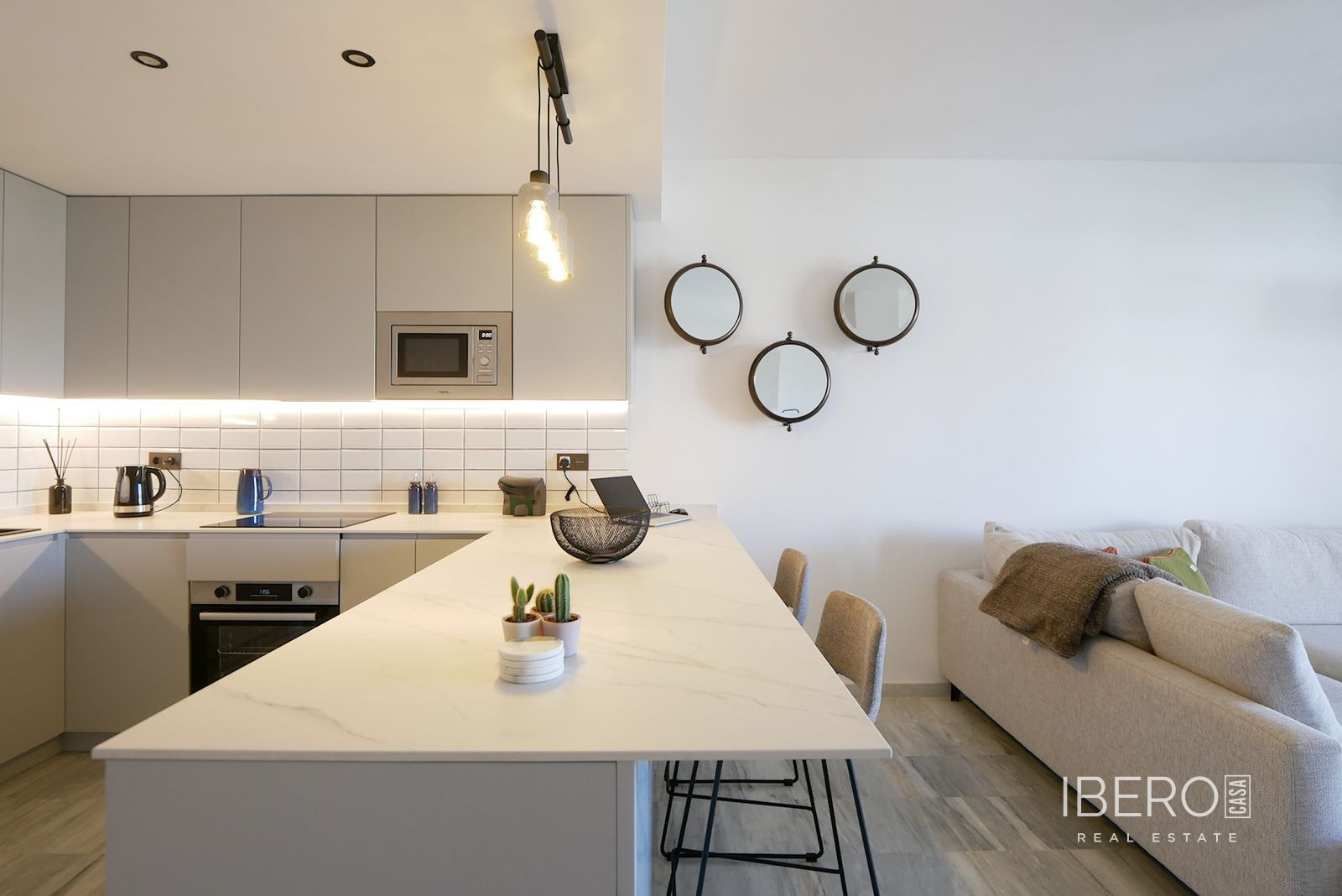 Apartamento de 3 dormitorios con vistas al mar, Cabopino