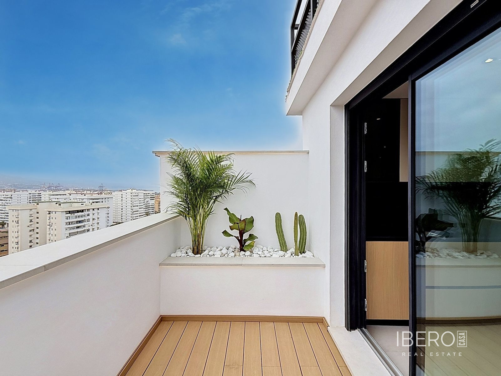 Zrekonstruovaný apartmán se 2 ložnicemi, Málaga Centro