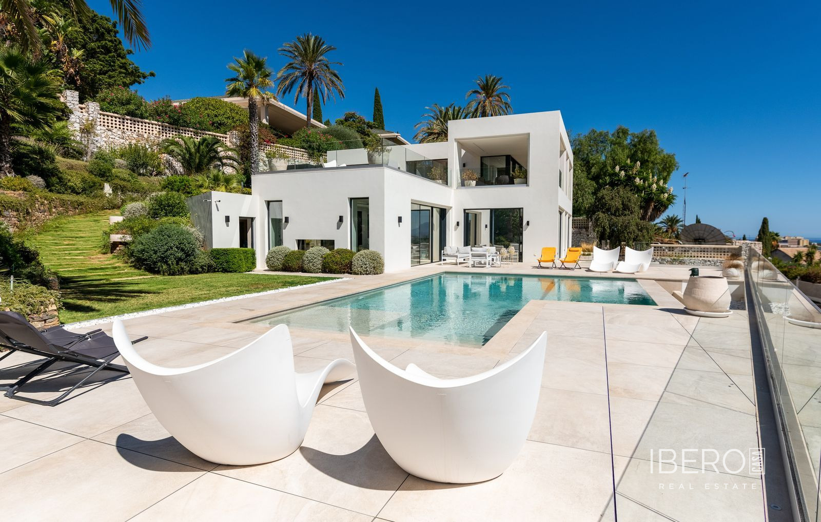 Nový dům se 4 ložnicemi a výhledem na moře, Marbella