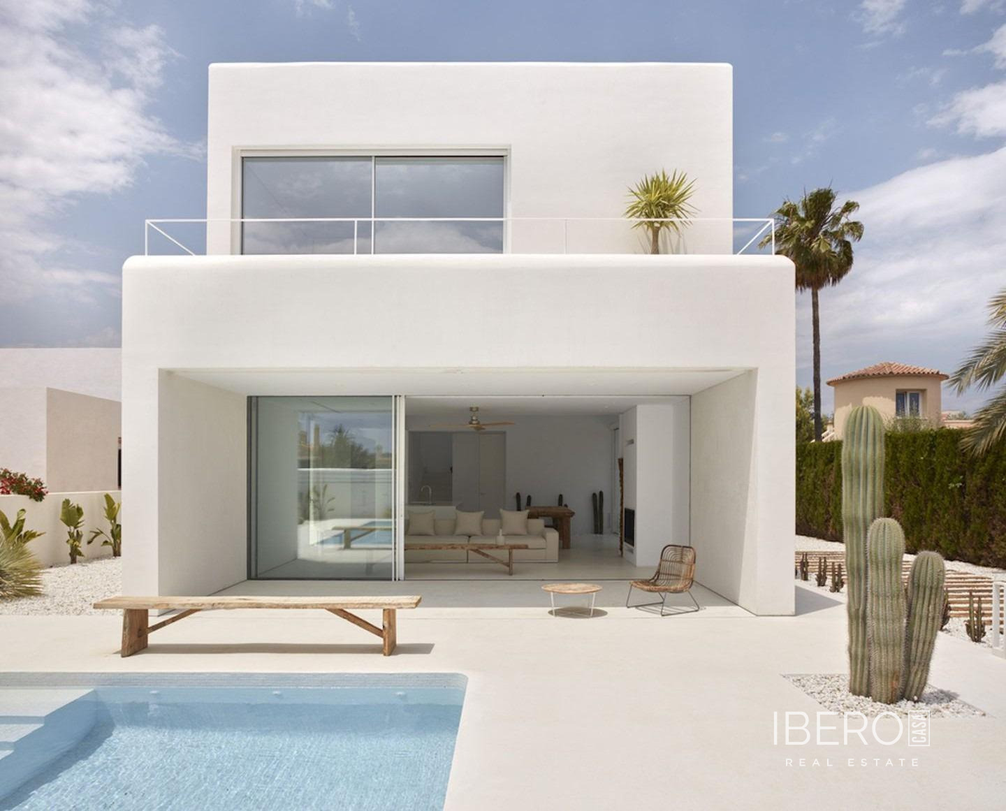 Dům se 3 ložnicemi kousek od moře, Estepona