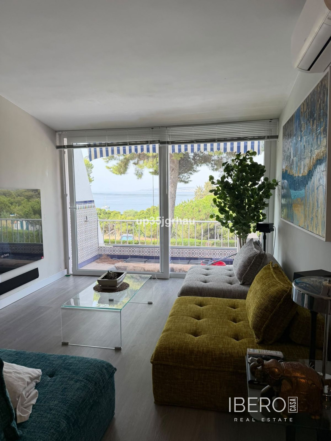 Apartamento reformado de 1 dormitorio con vistas al mar, Estepona