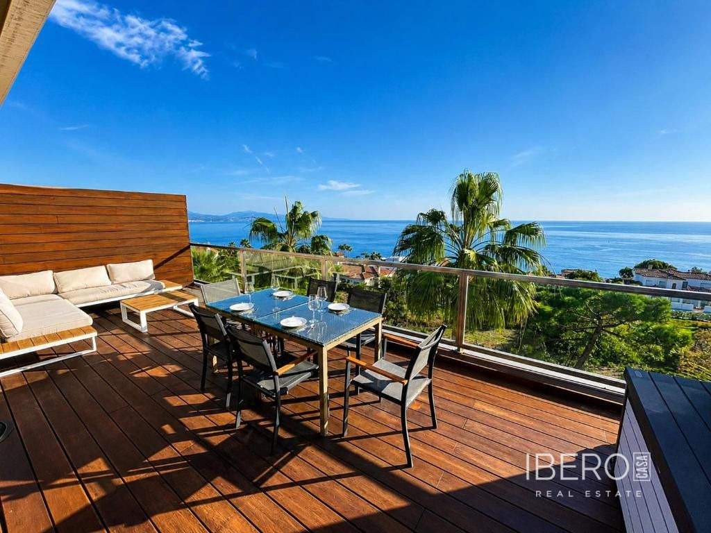 Apartamento de 2 dormitorios con vistas al mar, Manilva