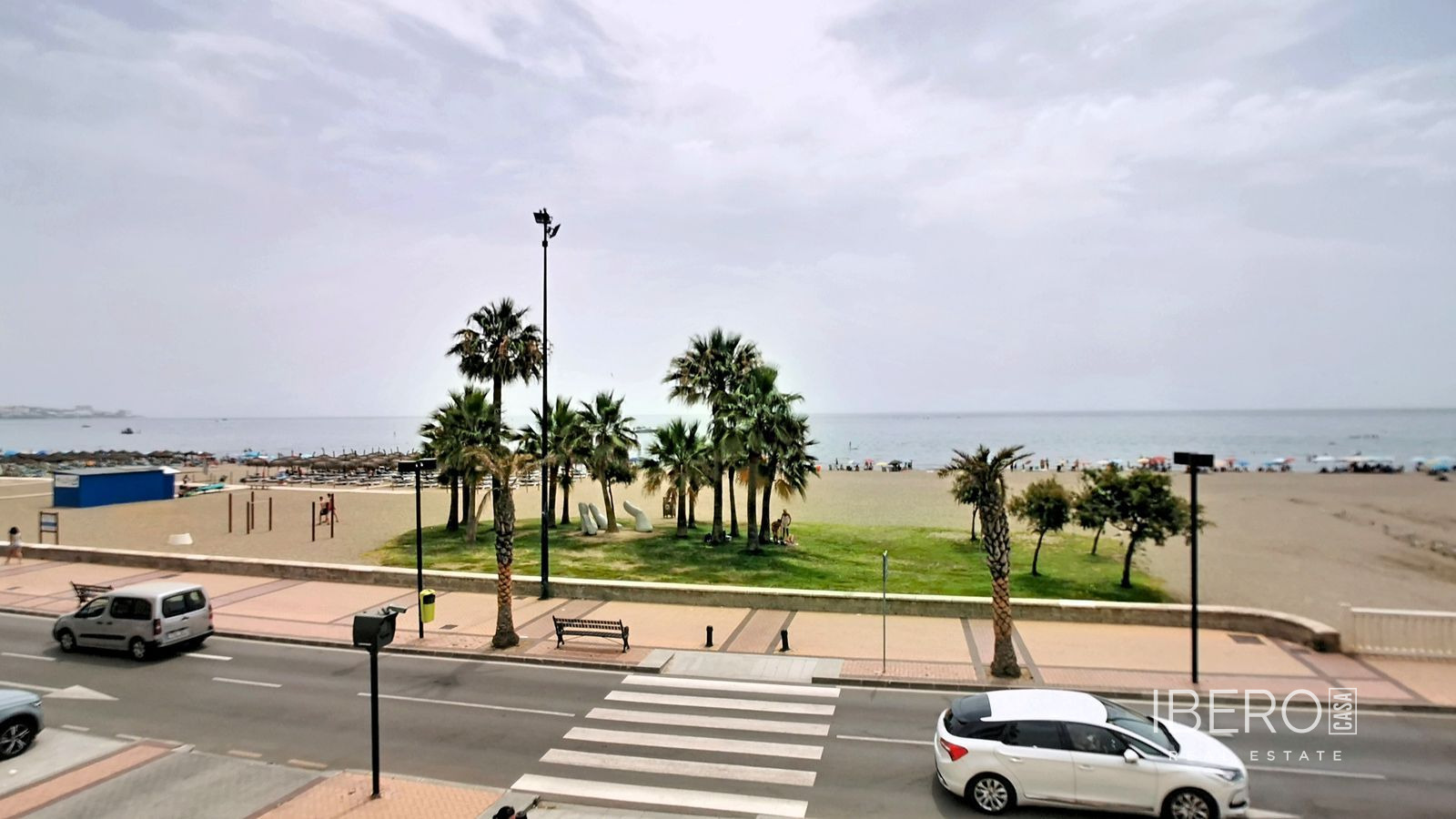 Apartamento de 2 dormitorios con vistas al mar, Fuengirola