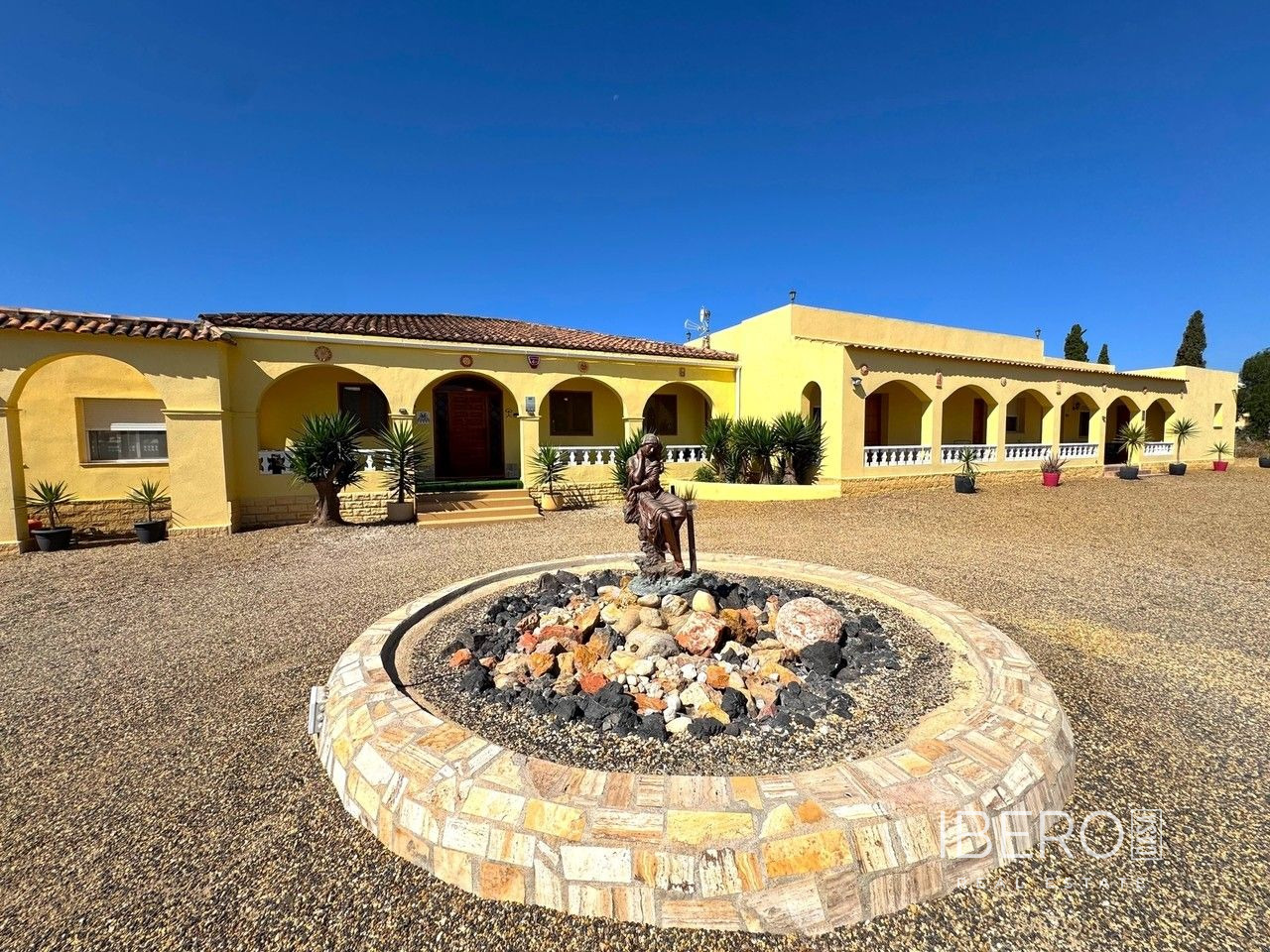 7-bedroom house, Turre