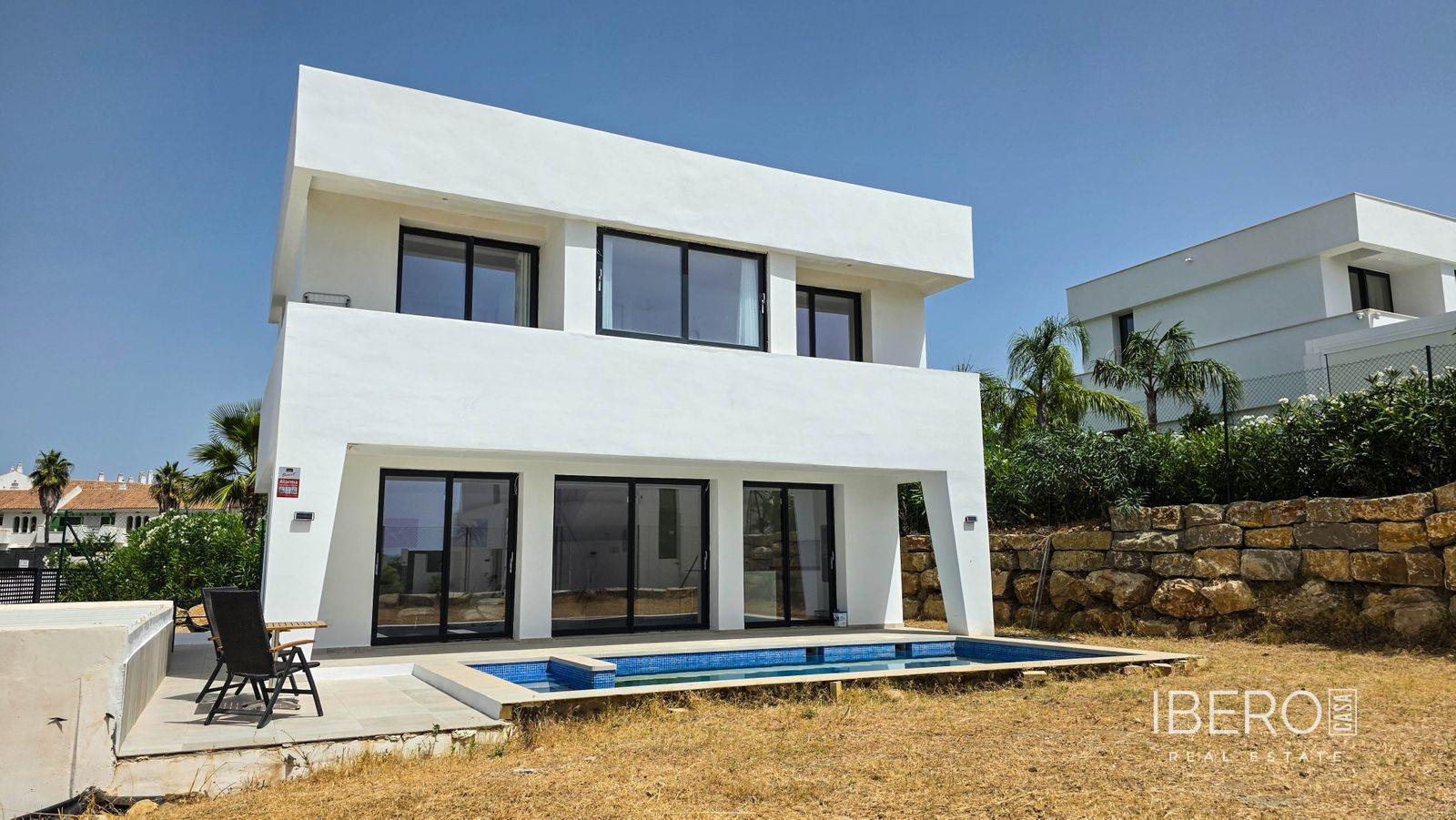 Casa de obra nueva de 3 dormitorios con vistas al mar, La Duquesa