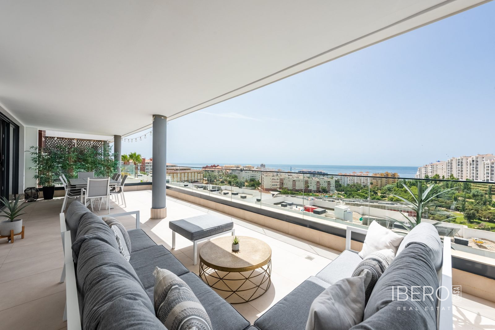 Apartmán se 4 ložnicemi a výhledem na moře, Estepona