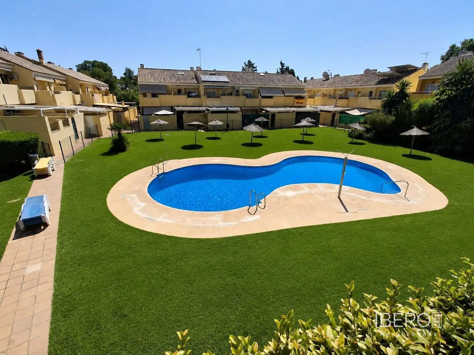 Zrekonstruovaný dům se 3 ložnicemi, Estepona