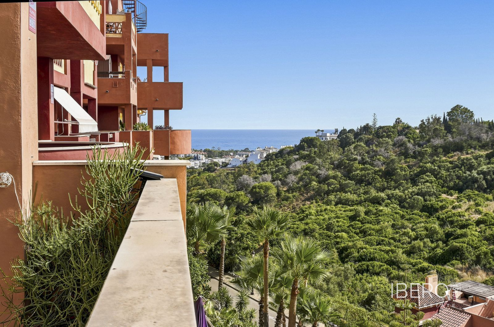 Zrekonstruovaný apartmán se 2 ložnicemi, Reserva de Marbella