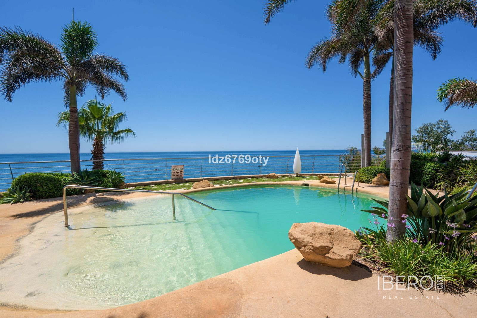 Zrekonstruovaný apartmán se 3 ložnicemi, Benalmadena Costa