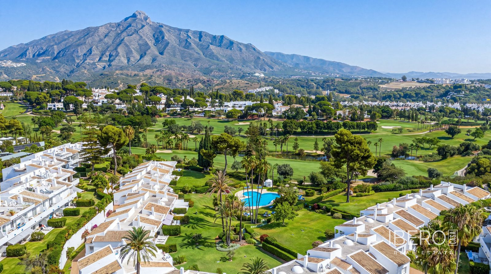 Zrekonstruovaný apartmán se 2 ložnicemi, Nueva Andalucía