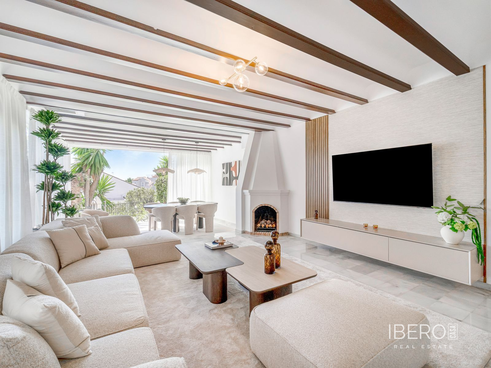 Zrekonstruovaný dům se 3 ložnicemi a výhledem na moře, Marbella