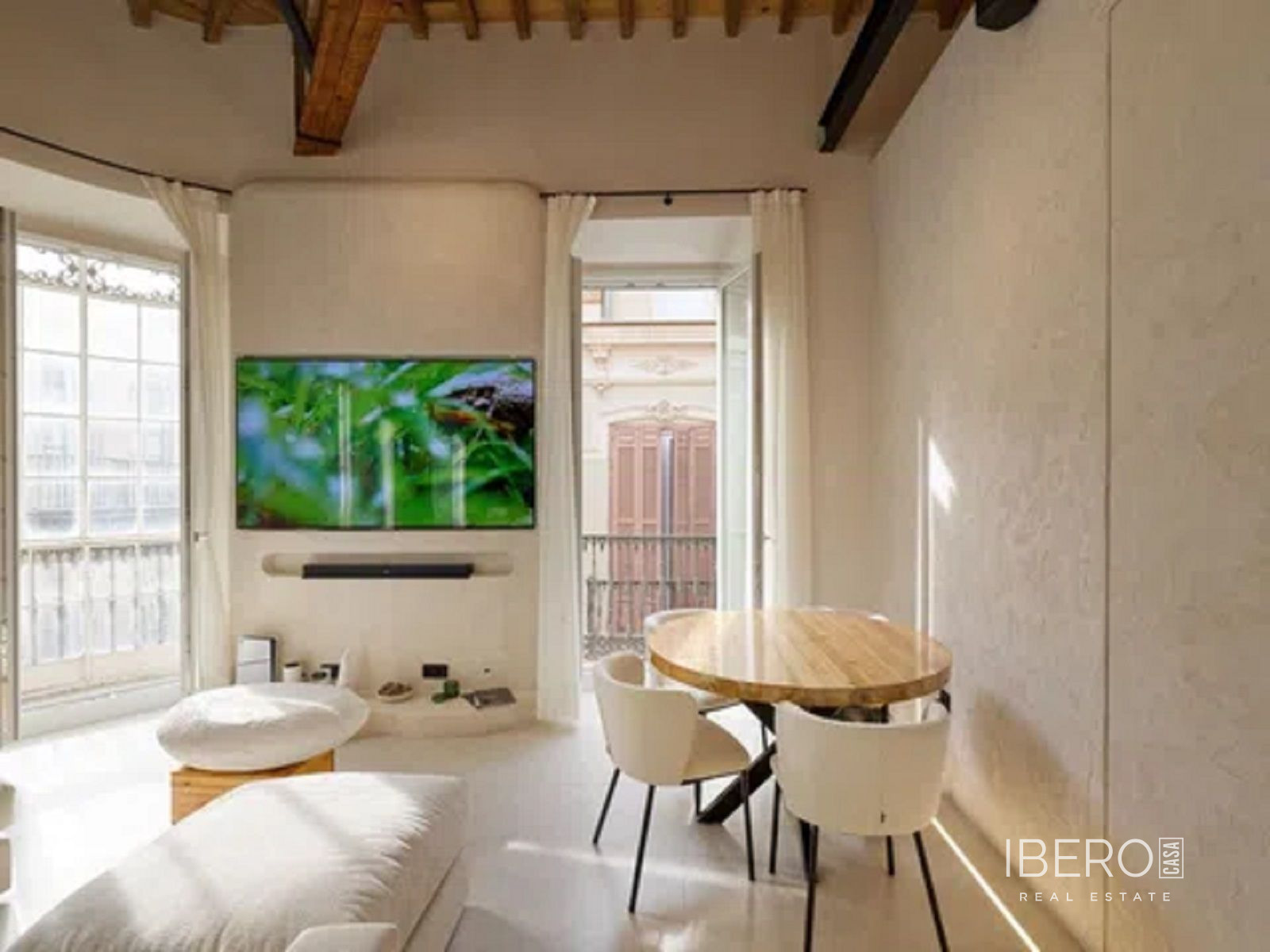 Zrekonstruovaný apartmán se 4 ložnicemi, Málaga Centro