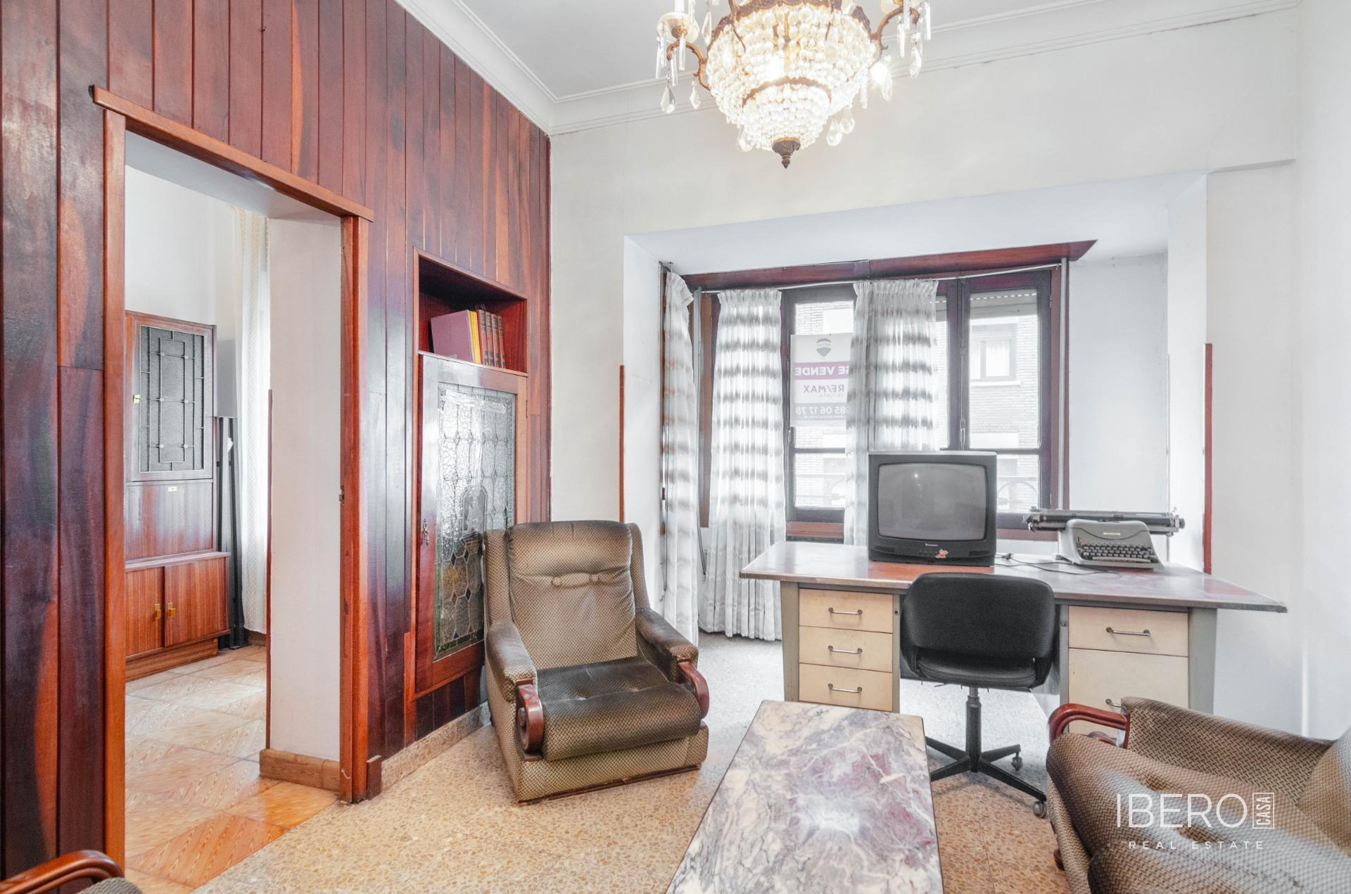 Apartmán se 6 ložnicemi, Mieres