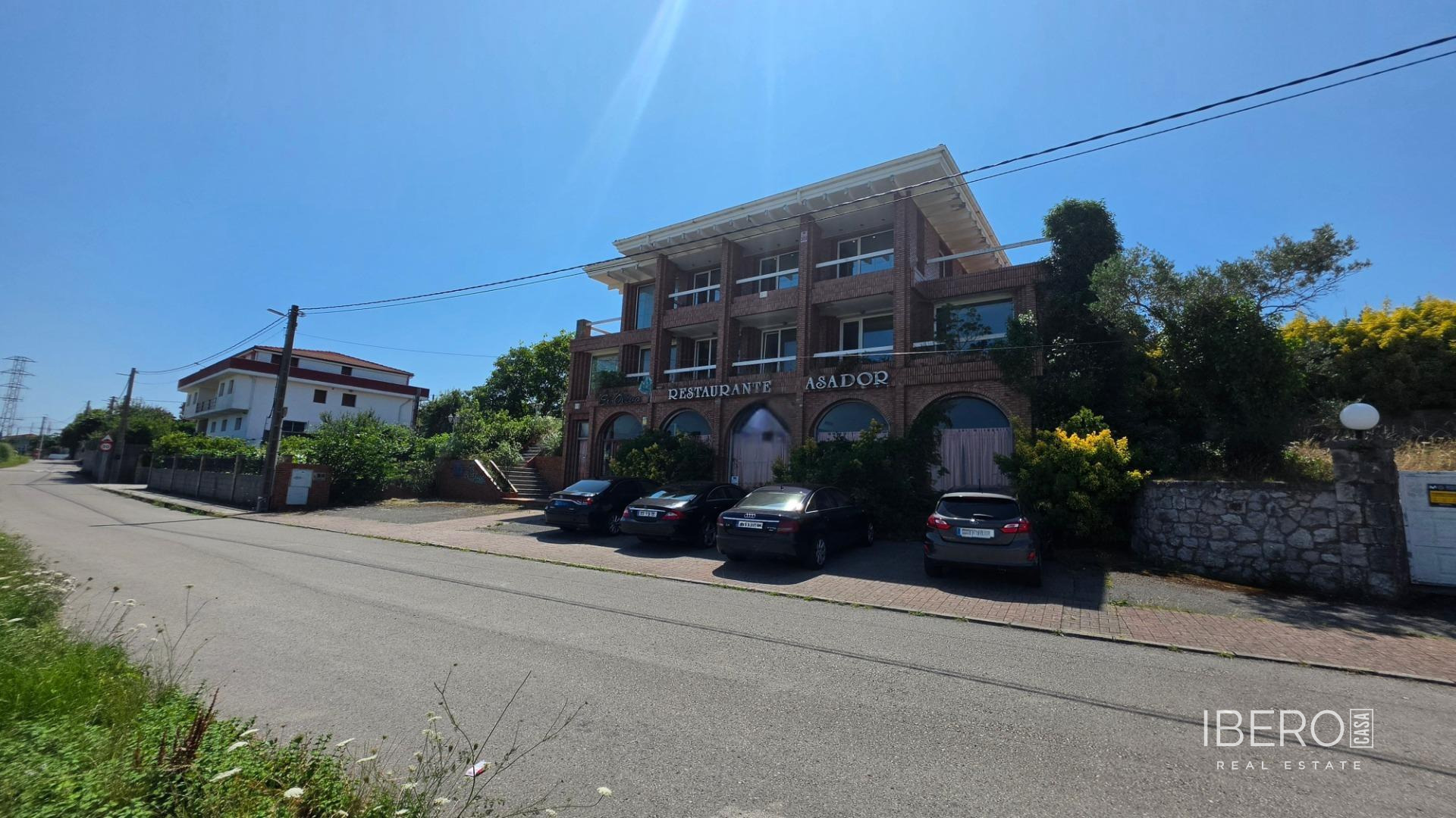 6-bedroom house, Santa Cruz de Bezana