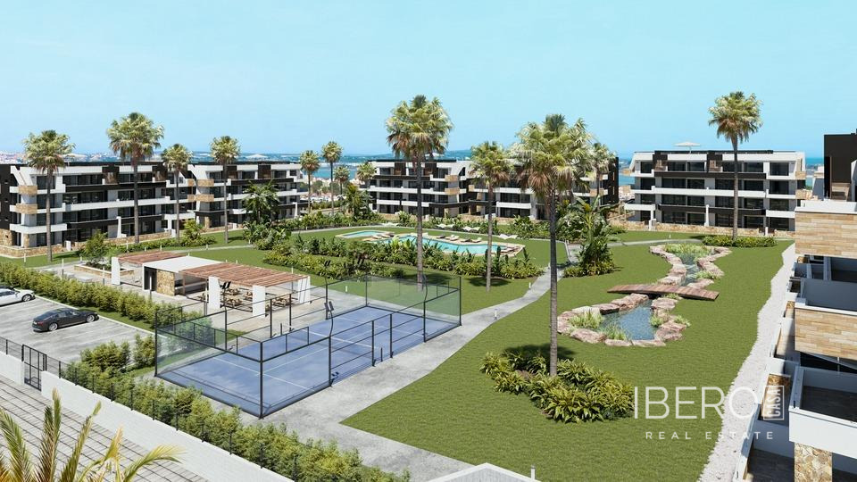 Rozestavěný apartmán se 2 ložnicemi kousek od moře, Torrevieja