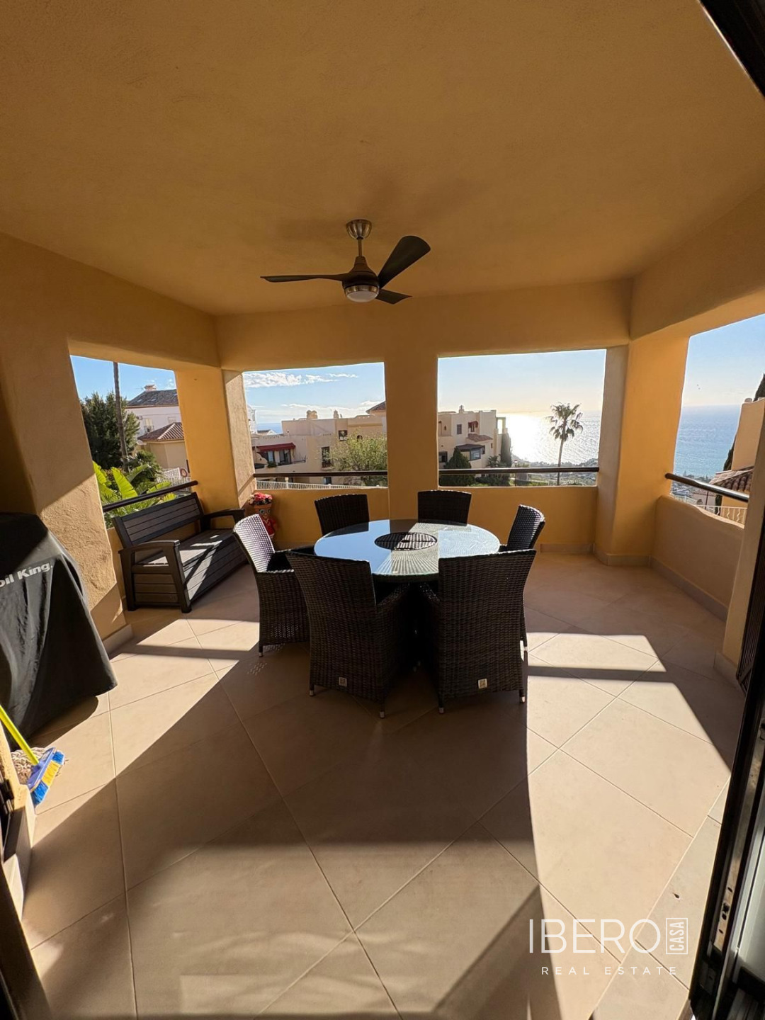 Zrekonstruovaný apartmán se 2 ložnicemi, Benalmadena Pueblo