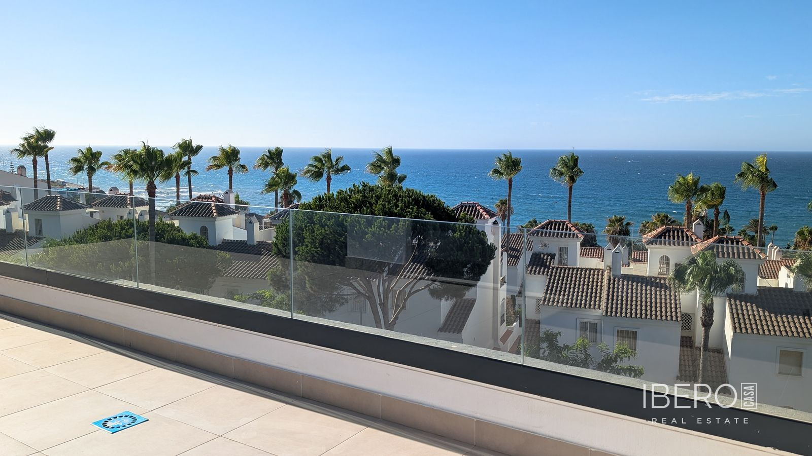 Apartmán se 3 ložnicemi a výhledem na moře, Mijas
