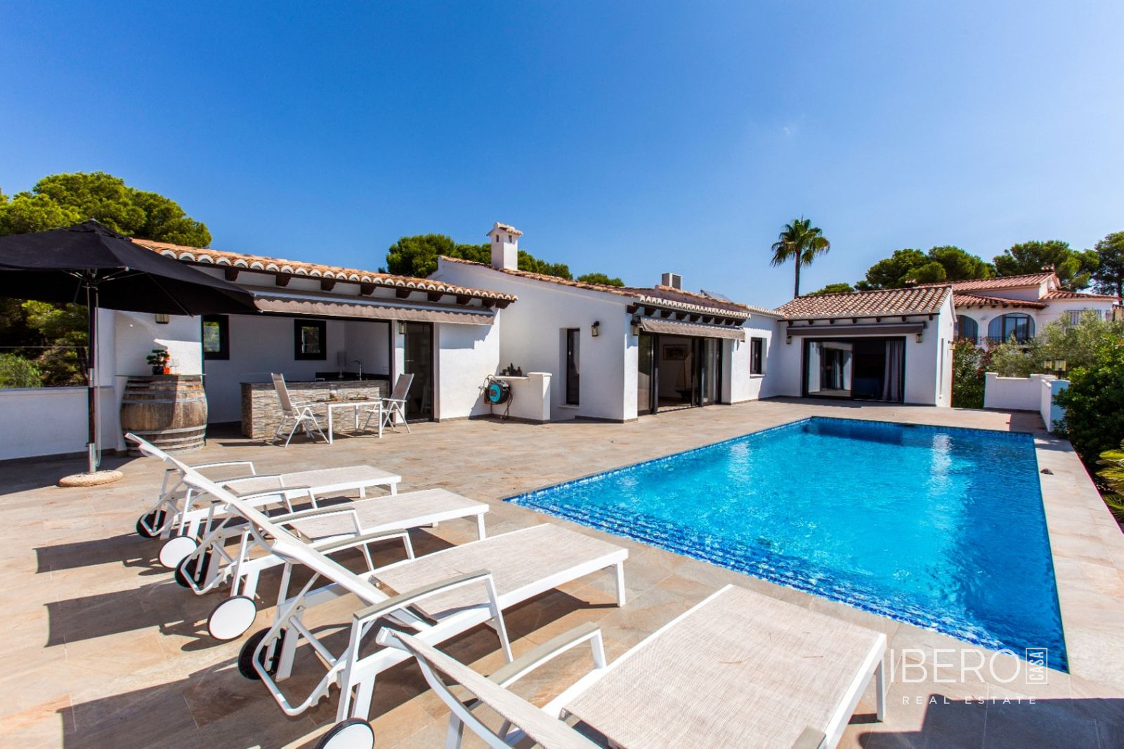 Dům se 4 ložnicemi kousek od moře, Moraira
