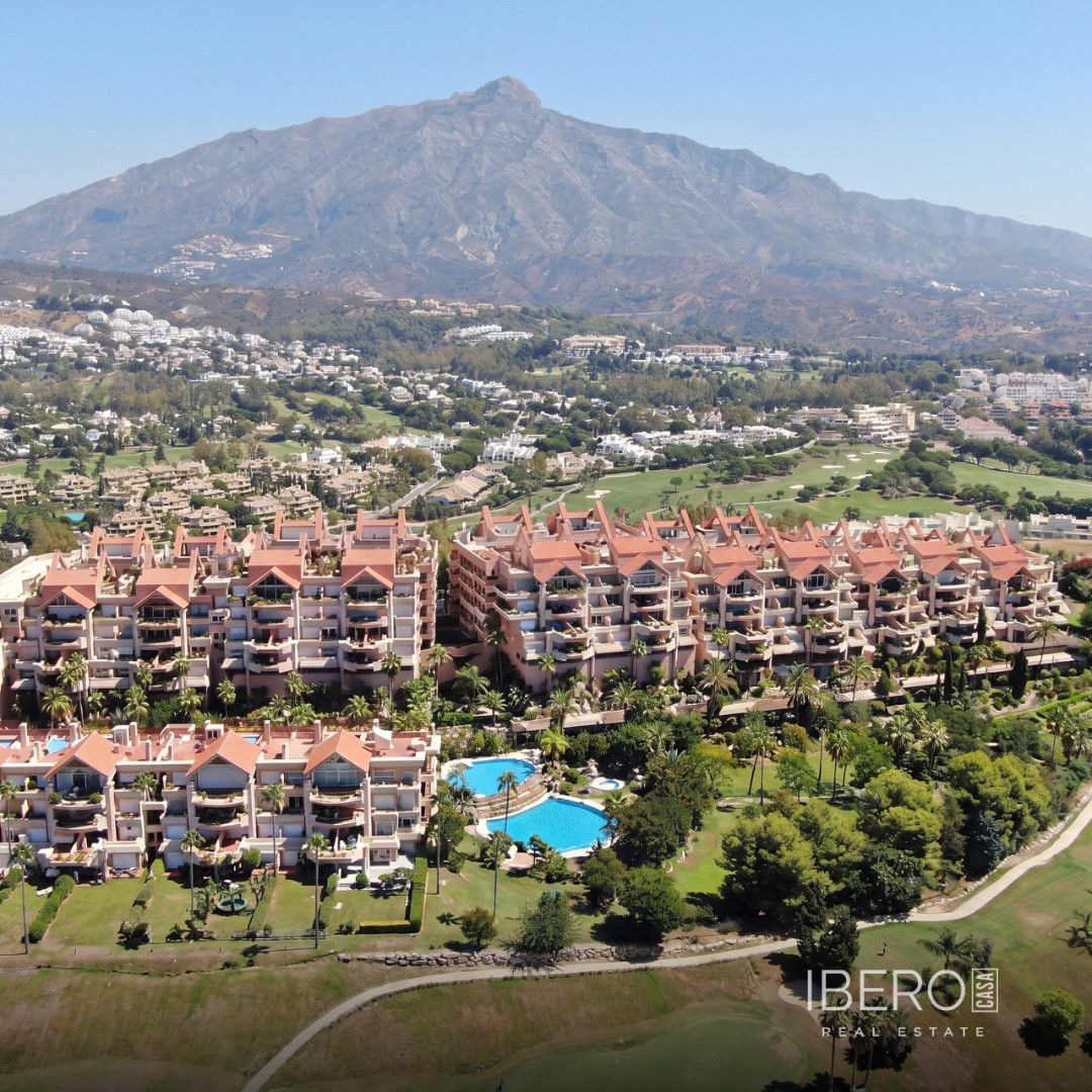 Apartamento a reformar de 3 dormitorios, Nueva Andalucía