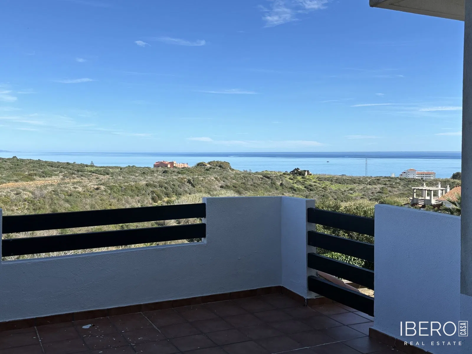 Apartamento de 2 dormitorios con vistas al mar, La Duquesa