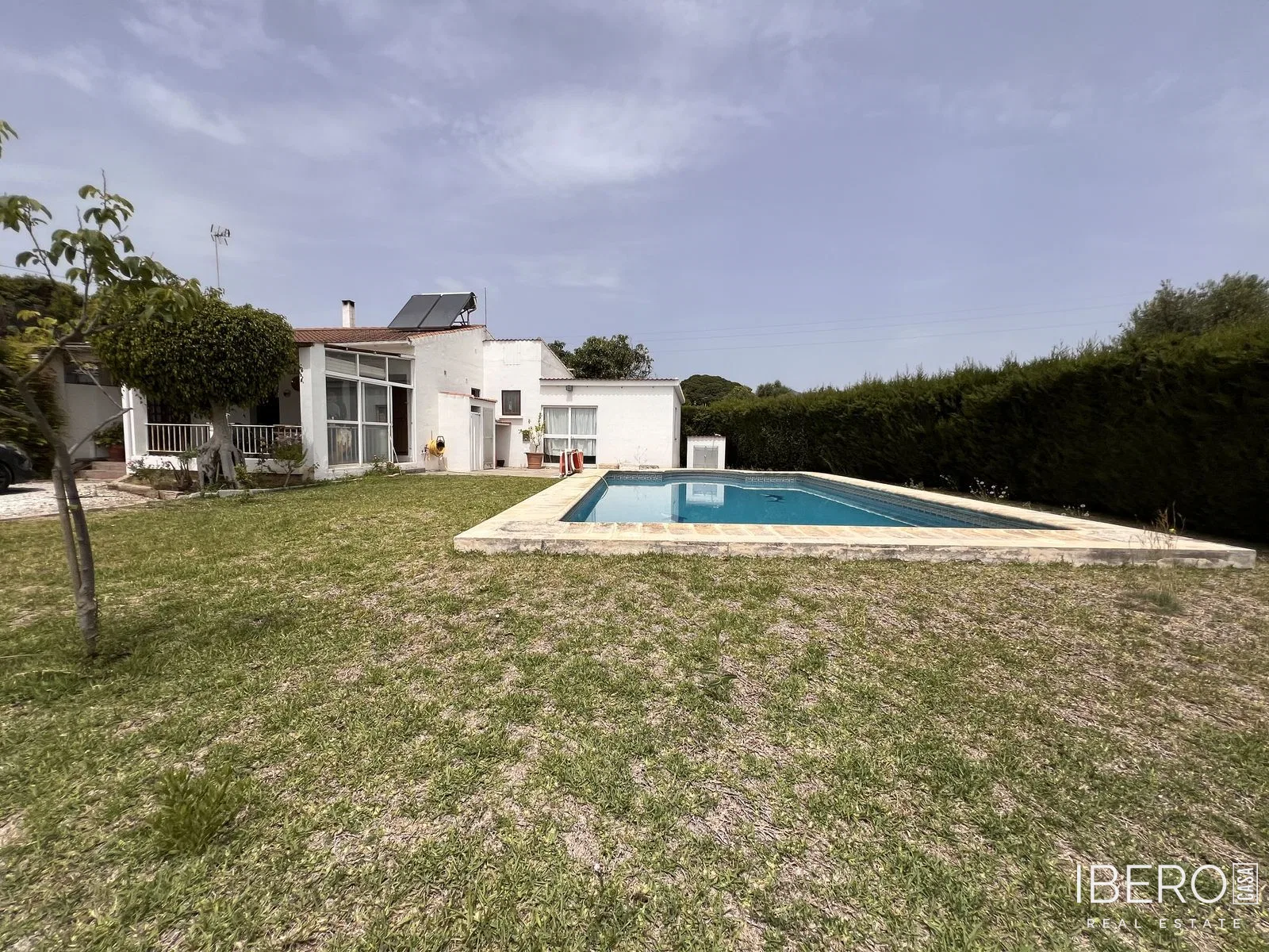 Casa de 5 dormitorios con chimenea, Selwo