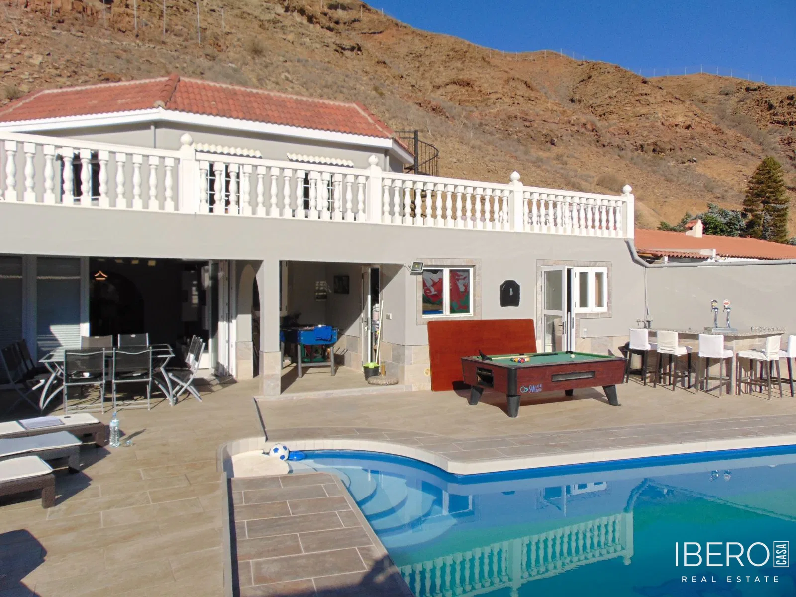 Casa de 5 dormitorios cerca del puerto deportivo, Tauro