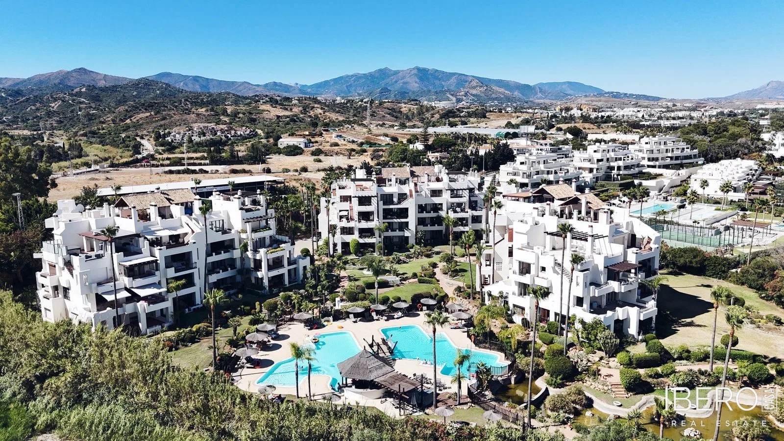 Zrekonstruovaný apartmán se 3 ložnicemi a výhledem na moře, Estepona