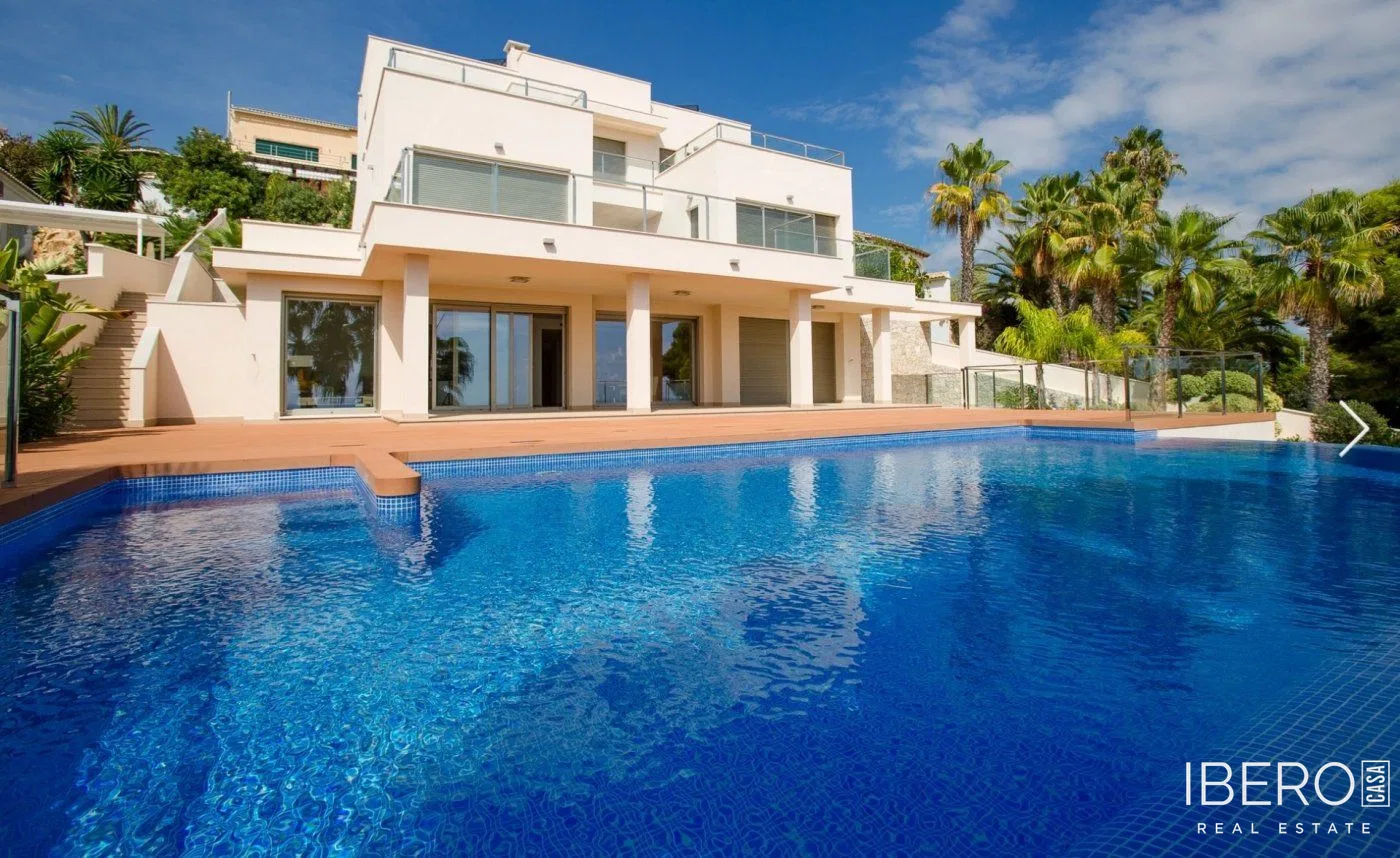Dům se 4 ložnicemi, Moraira
