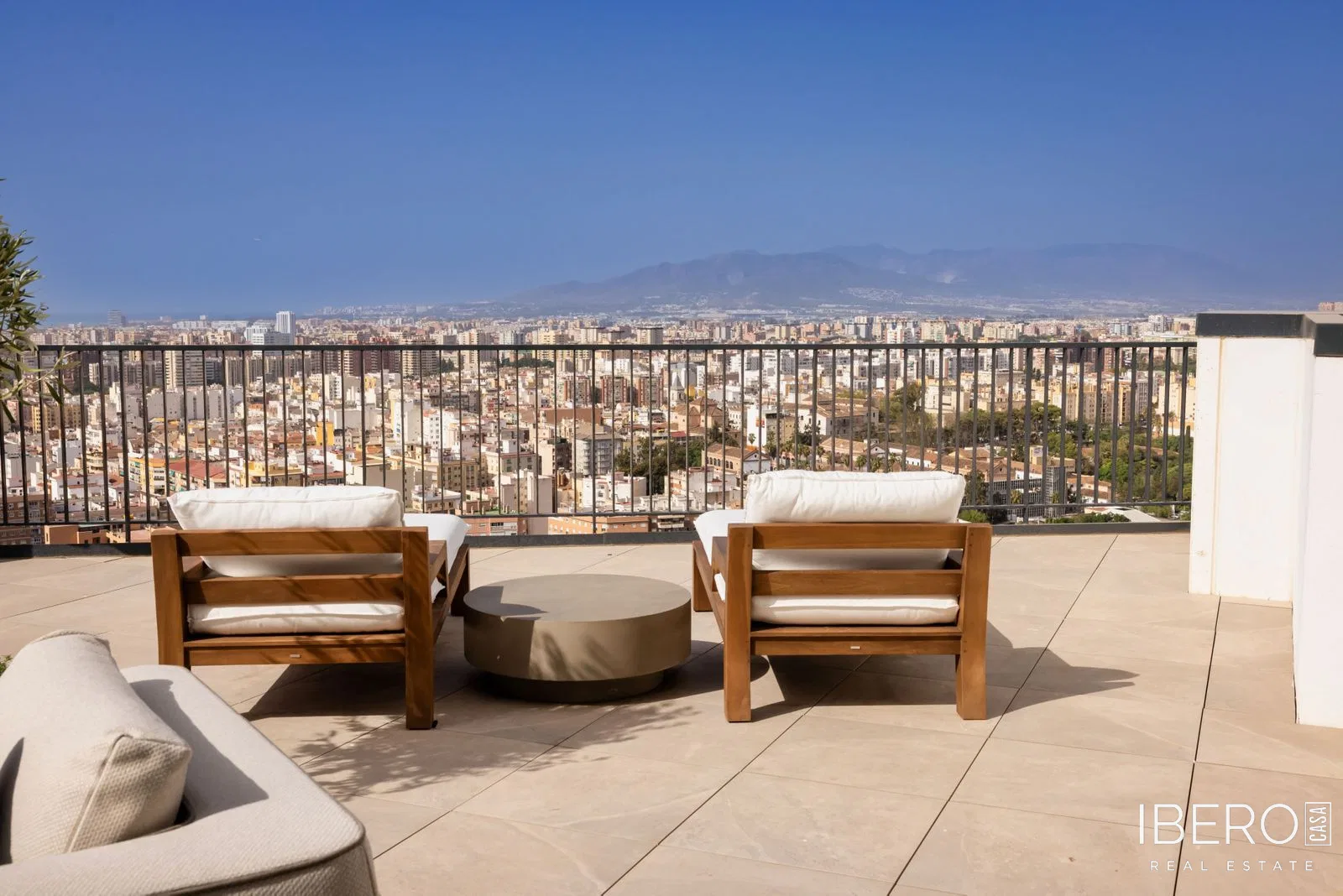 Nový apartmán se 4 ložnicemi a výhledem na moře, Málaga Centro