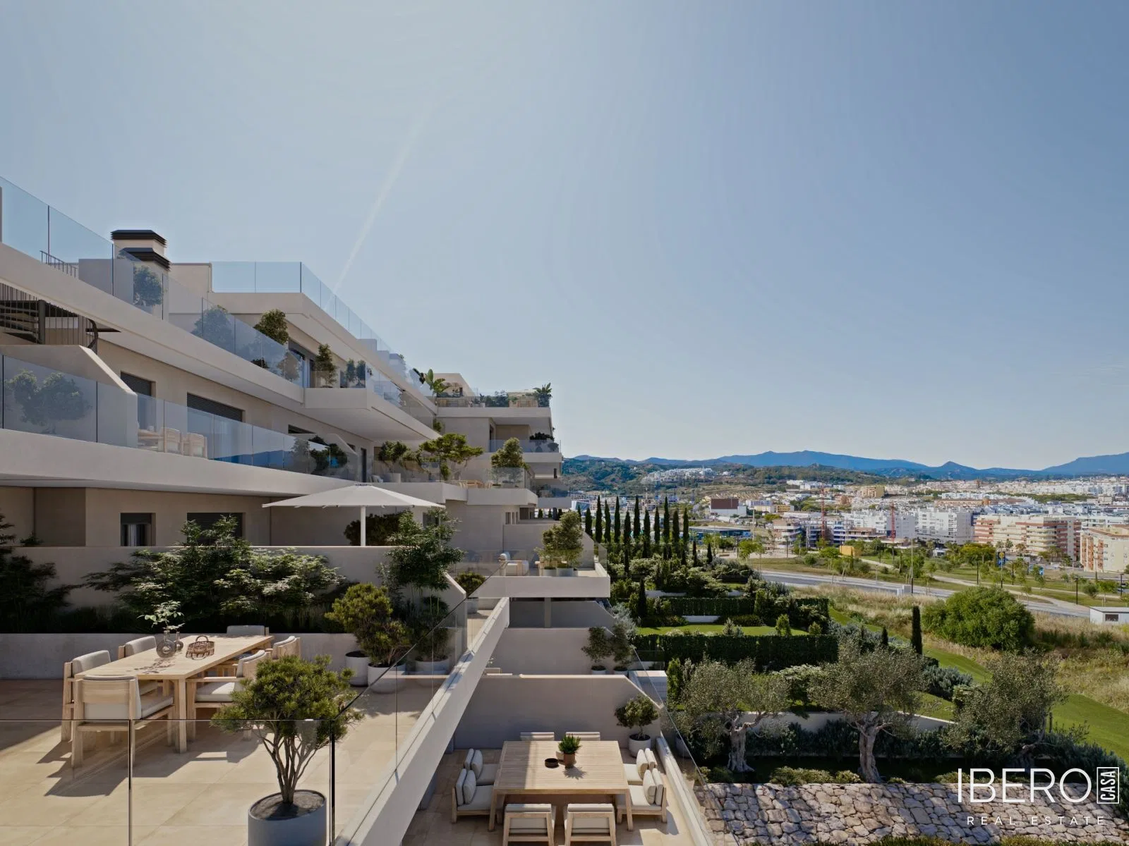 Apartamento de obra nueva de 2 dormitorios con vistas al mar, Estepona