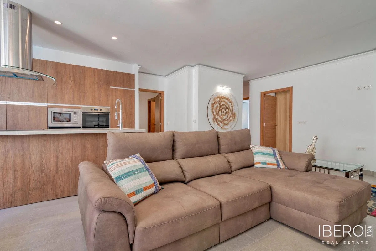Apartamento reformado de 3 dormitorios cerca del mar, Puerto Banús