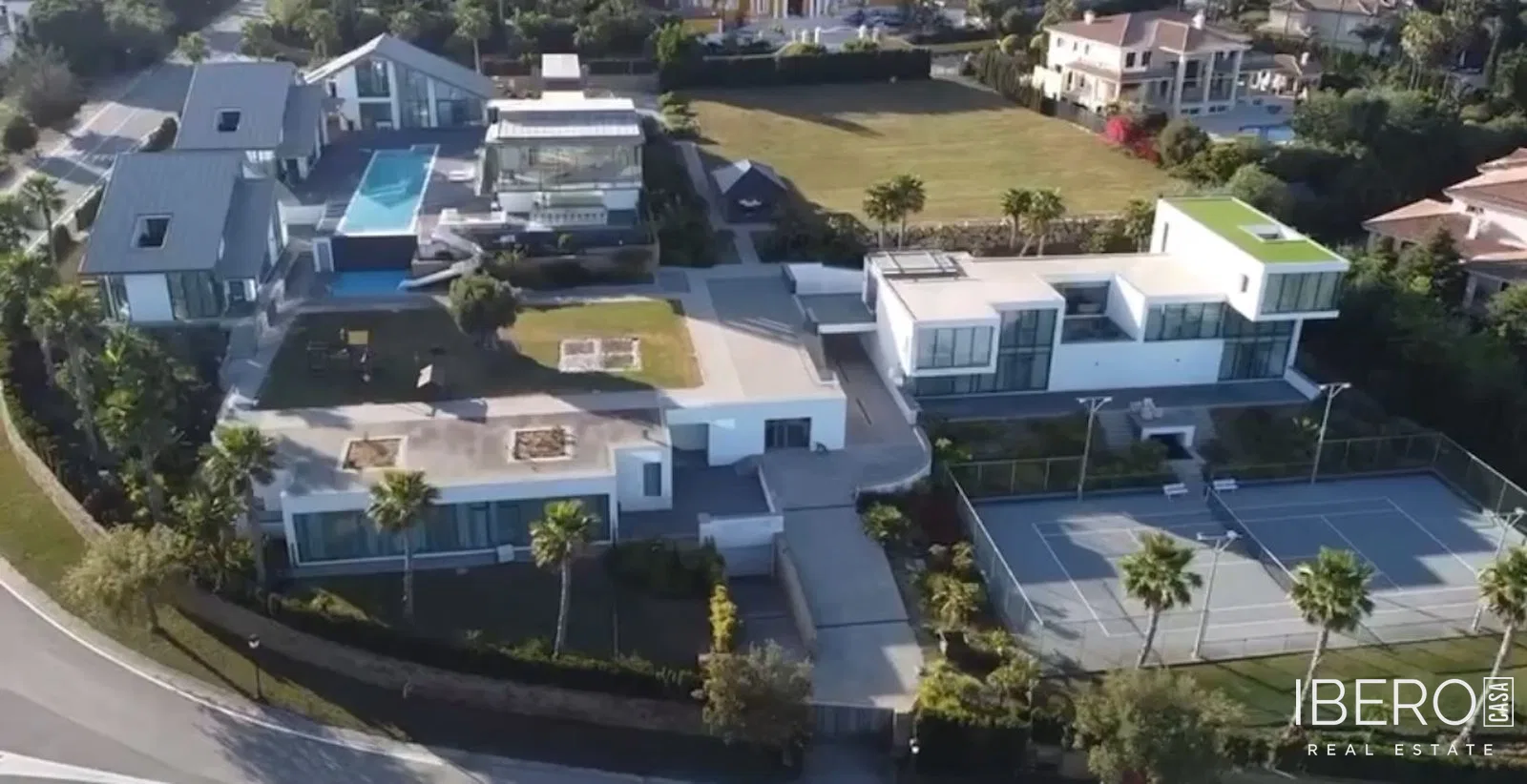 18-bedroom house with sea view, Sotogrande