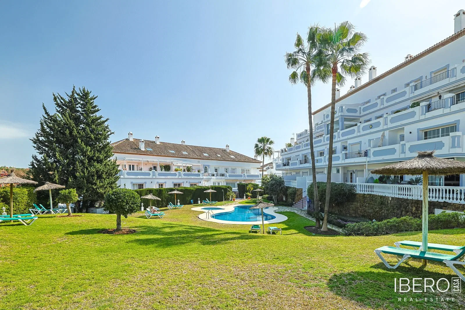 2-bedroom apartment near golf, Nueva Andalucía