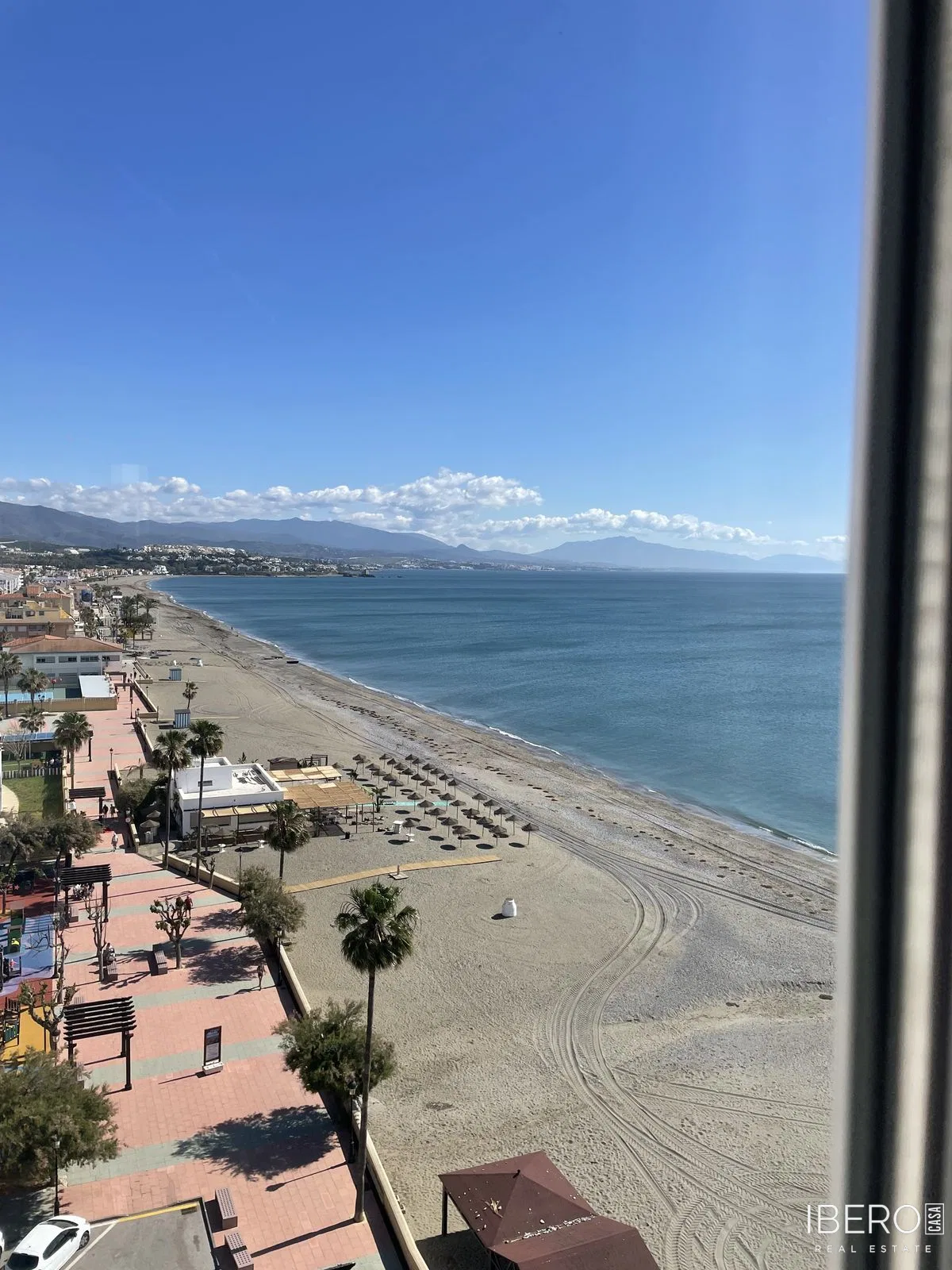Zrekonstruovaný dům se 3 ložnicemi a výhledem na moře, Casares Playa