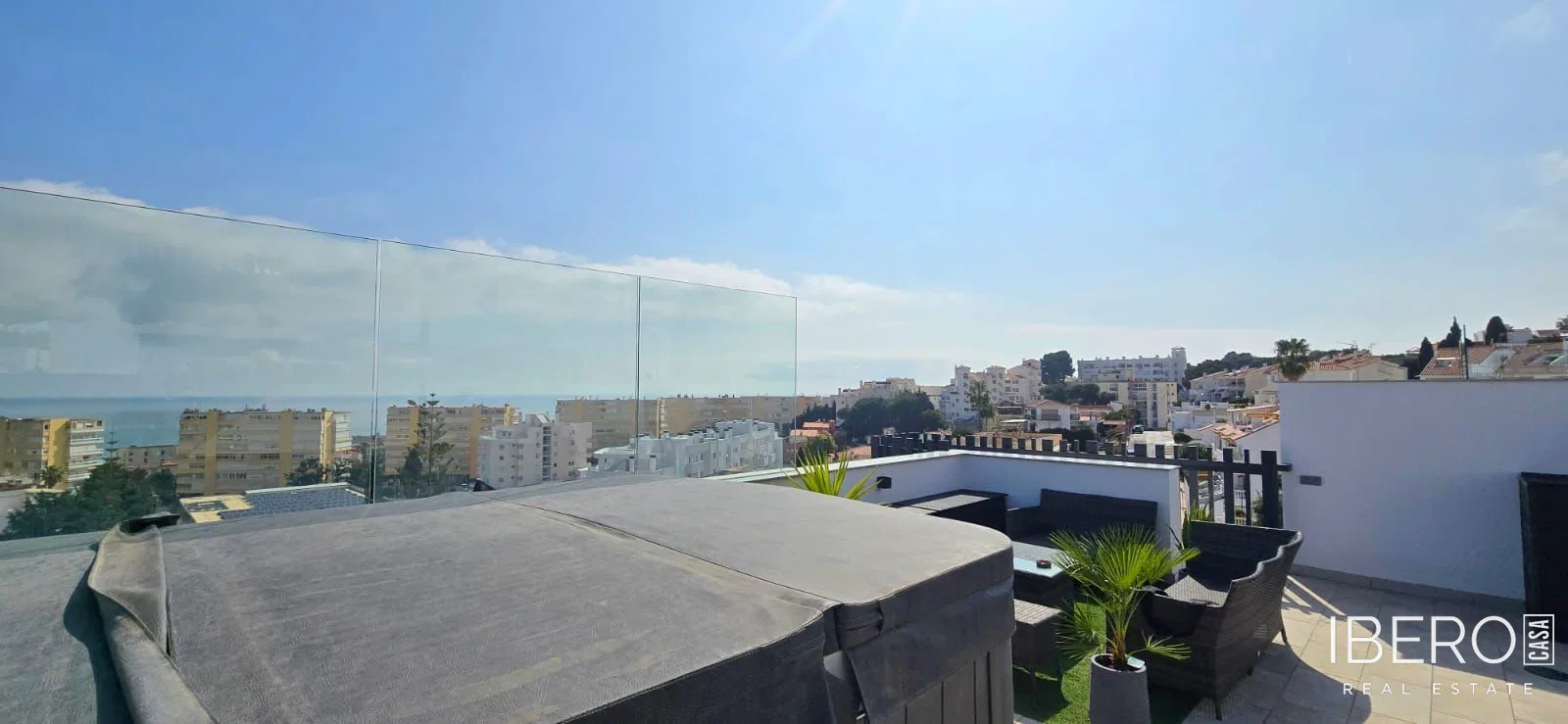 Nový apartmán se 2 ložnicemi a výhledem na moře, Torremolinos
