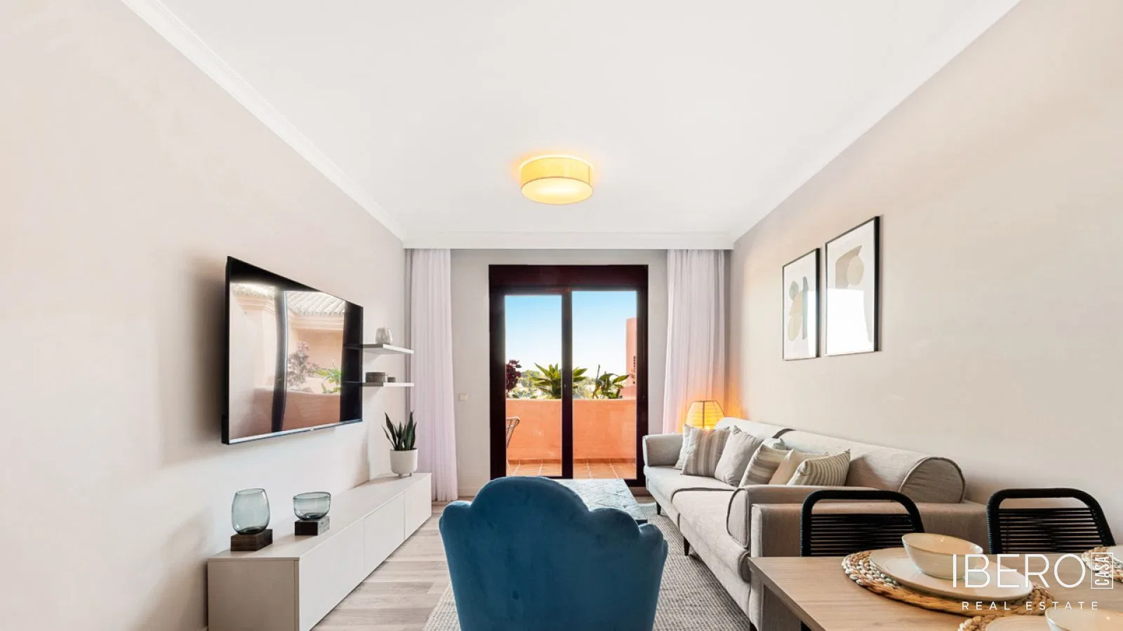 Zrekonstruovaný apartmán se 2 ložnicemi kousek od golfu, El Paraiso